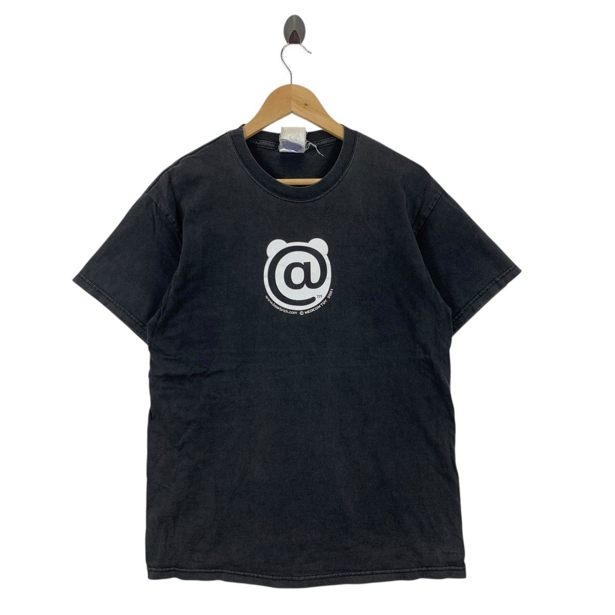 Medicom Toy Vintage Y2K MEDICOM TOY 2001 Bearbrick Hanes Usa Tshirt Size US M / EU 48-50 / 2 - 1 Thumbnail