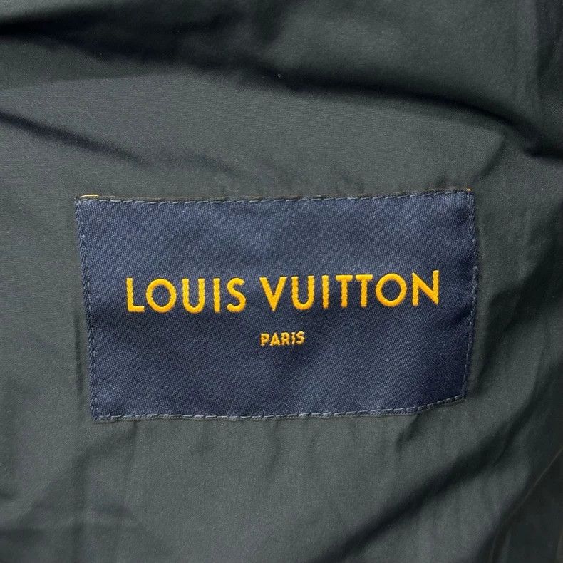 Louis Vuitton Louis Vuitton Embossed presbyopic embossed full logo jacke Size US L / EU 52-54 / 3 - 5 Thumbnail
