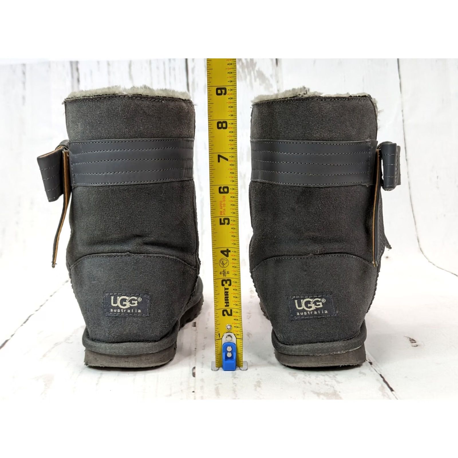 Ugg UGG Suede Boots Womens 9 Gray Bow Shearling Lined Winter Warm Short Platform 1 in Casual Boots Womens 9 Gray Bow Shearling Lined Winter Classic Size 30" / US 8 / IT 44 - 7 Thumbnail
