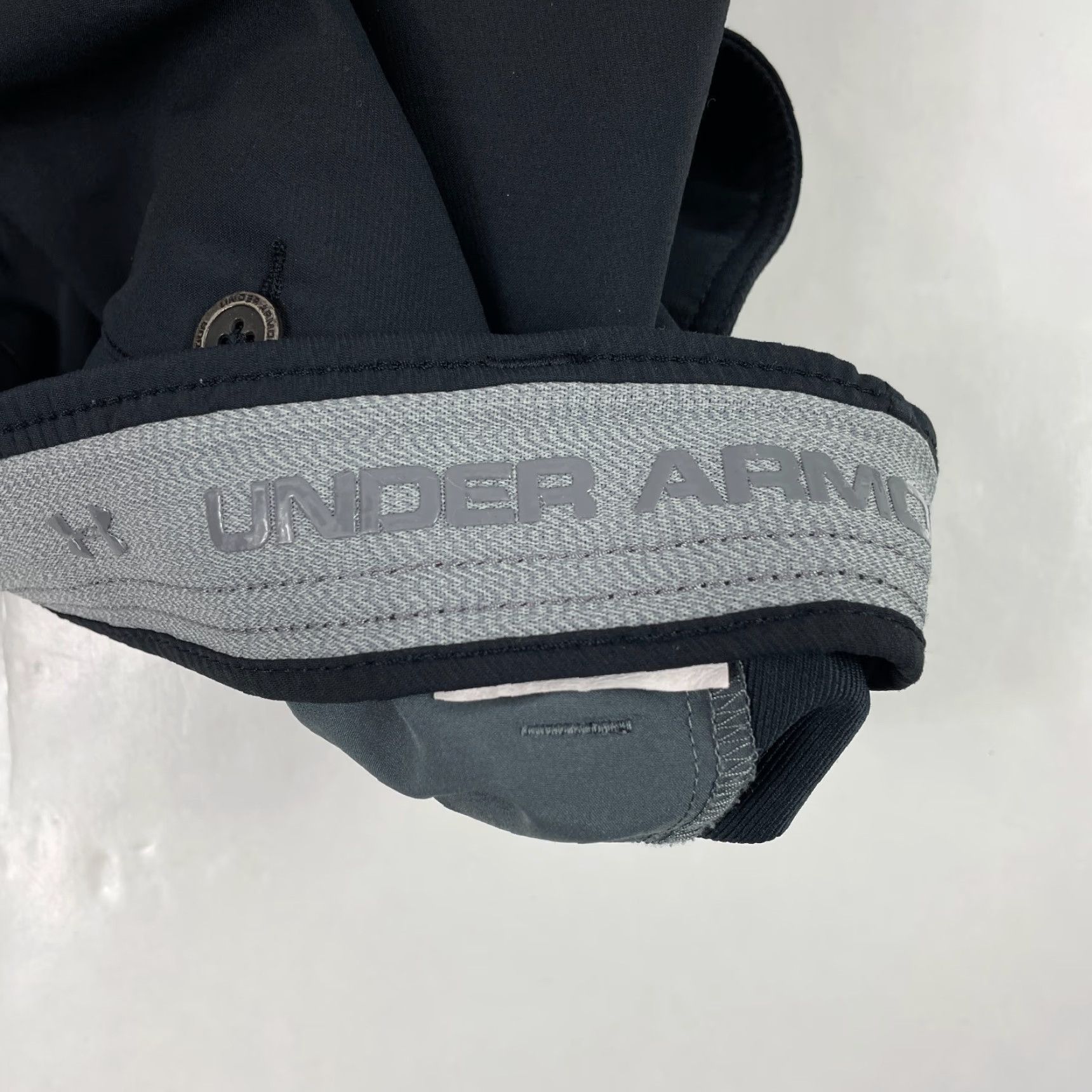 Under Armour Under Armour Pants Mens 40 x 30 Black Straight Leg Performance Golfer Golfing Size US 40 / EU 56 - 7 Thumbnail