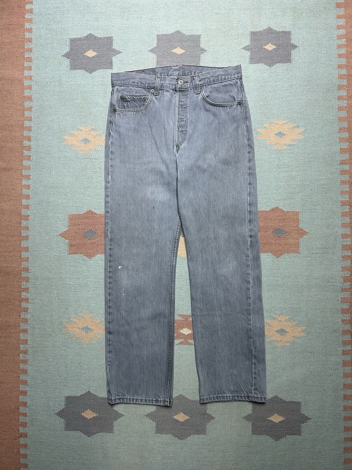 Vintage Vintage 80s Levi’s 501 jeans gray faded black made USA 31x30 Size US 31 - 6 Thumbnail