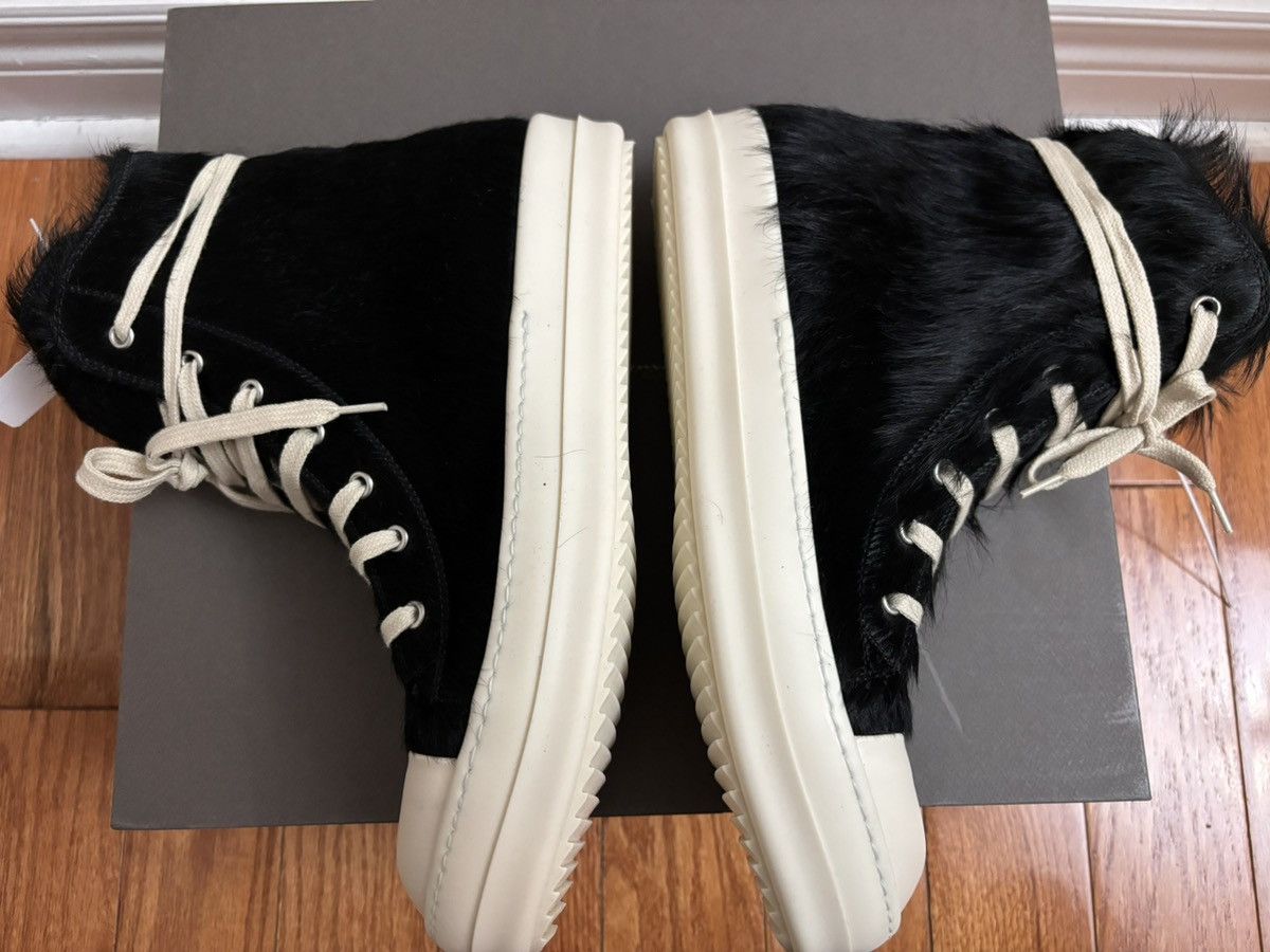 Rick Owens RICK OWENS SNEAKERS IN BLACK AND MILK LONG HAIR PONY Size US 9 / EU 42 - 3 Thumbnail