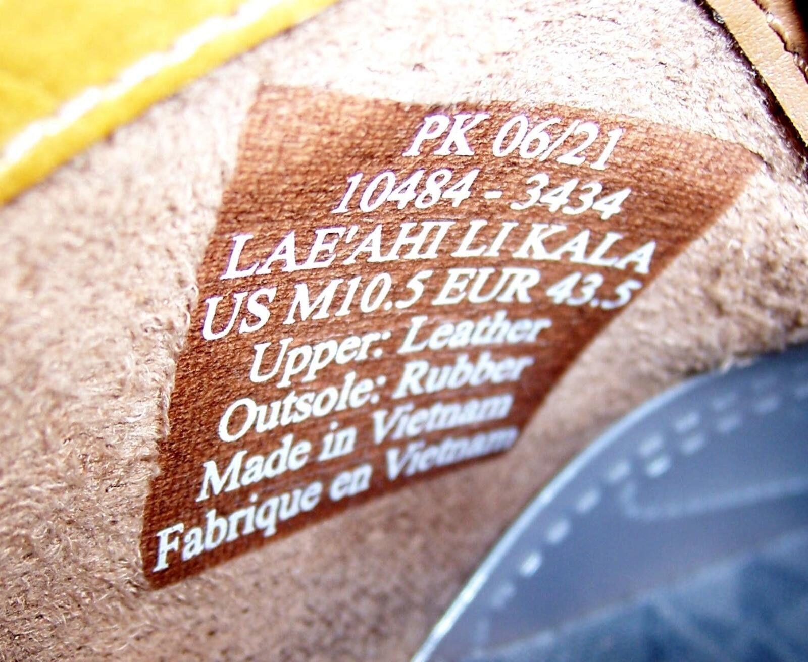 Olukai OluKai Lae‘ahi Lī Kala Tan Suede Beach Sneaker Men's 10.5 Size US 10.5 / EU 43-44 - 7 Thumbnail