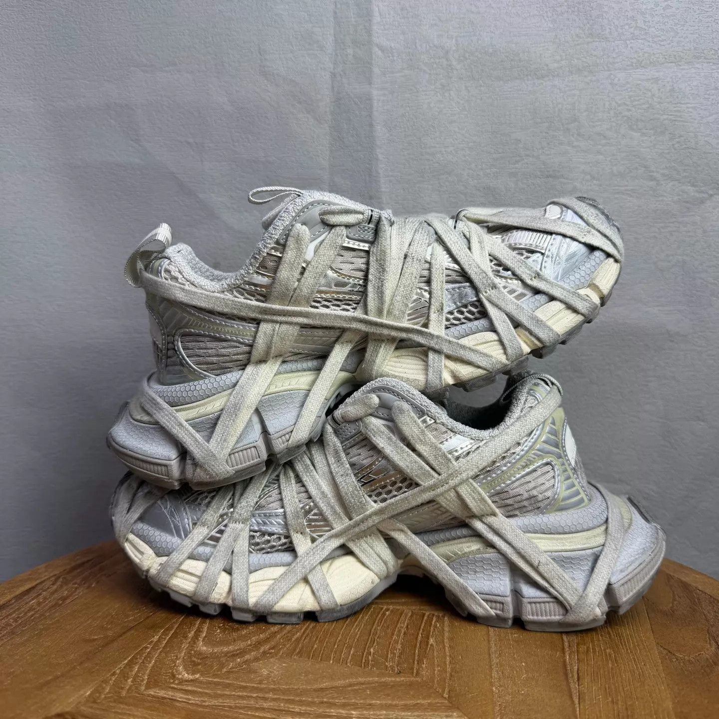 Balenciaga Balenciaga 24SS distressed laced dad shoes gray 35 Size US 5 / IT 35 - 3 Thumbnail