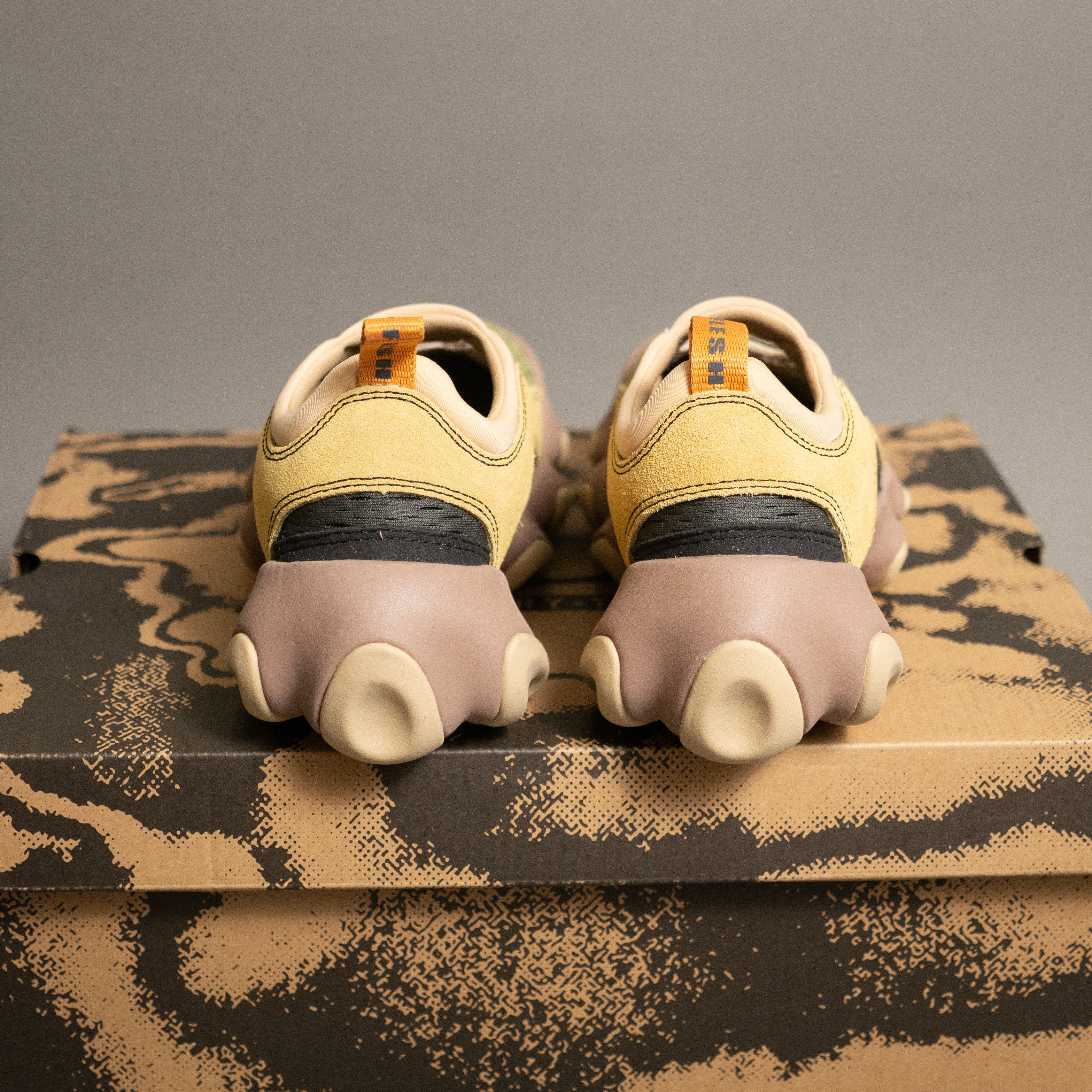 Brain Dead × Oakley Brain Dead x Oakley Suede Flesh Sandal Whey/Multi Size US 5 / IT 35 - 6 Thumbnail