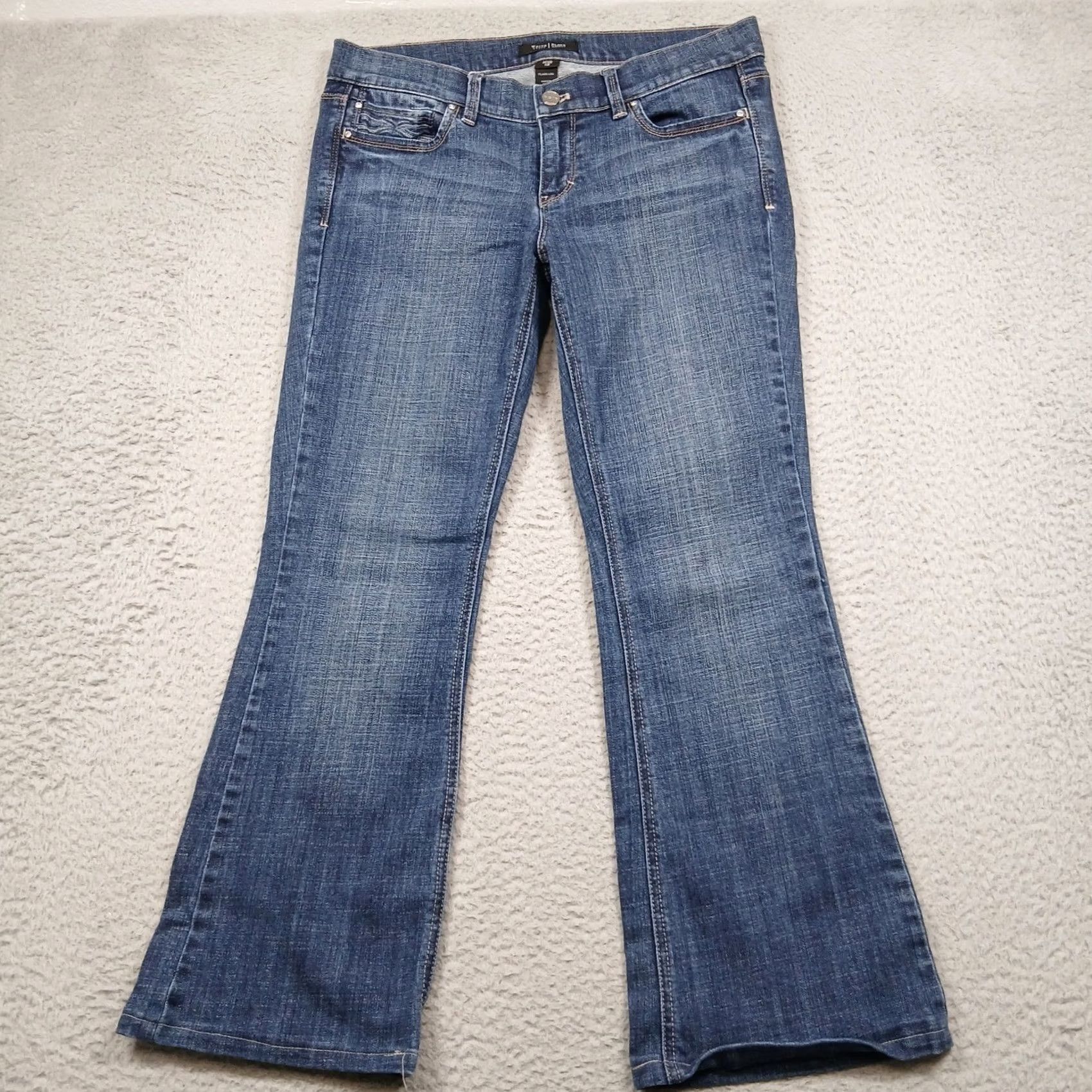 White House Black Market VINTAGE? No. White House Black Market Jeans Flare Leg 5-Pocket Denim Bottoms 27 Inseam 6R Blue Womens */ Size 28" / US 6 / IT 42 - 2 Thumbnail