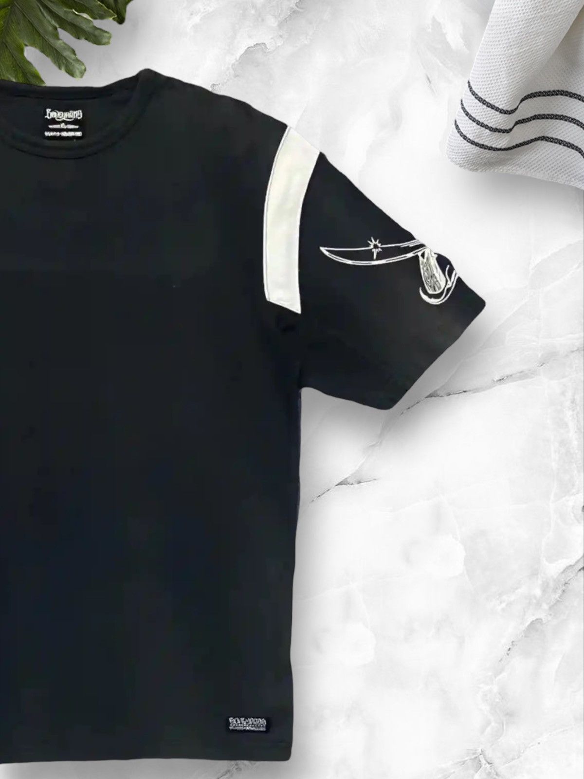 Neighborhood × Stussy × Vintage Vintage Stussy X Neighborhood Boneyards Sun Faded Tshirt Size US M / EU 48-50 / 2 - 4 Thumbnail