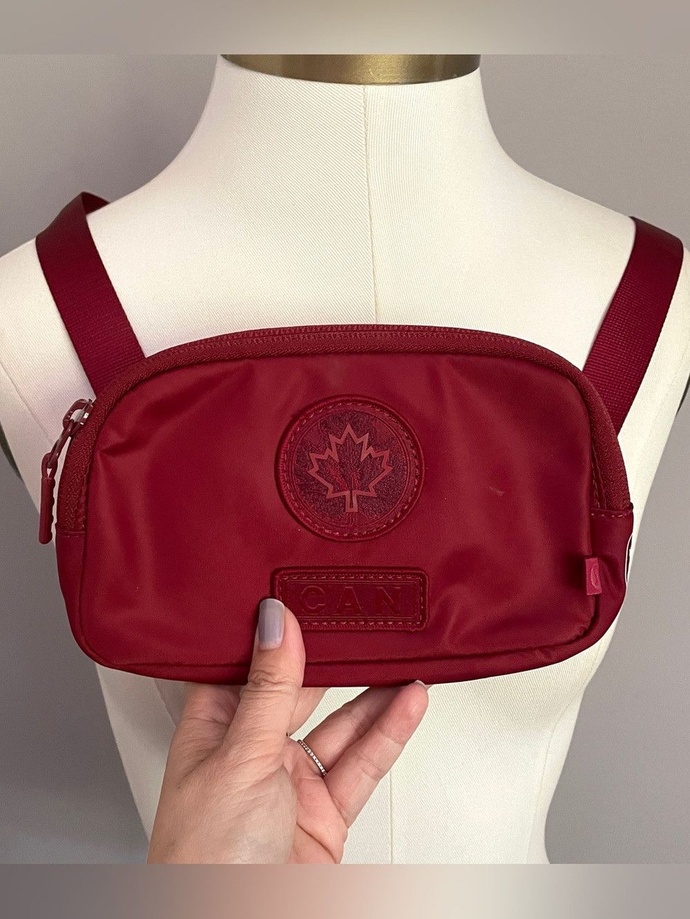 Lululemon Lululemon Team Canada Future Legacy Mini Belt Bag 🇨🇦 Size ONE SIZE - 2 Thumbnail