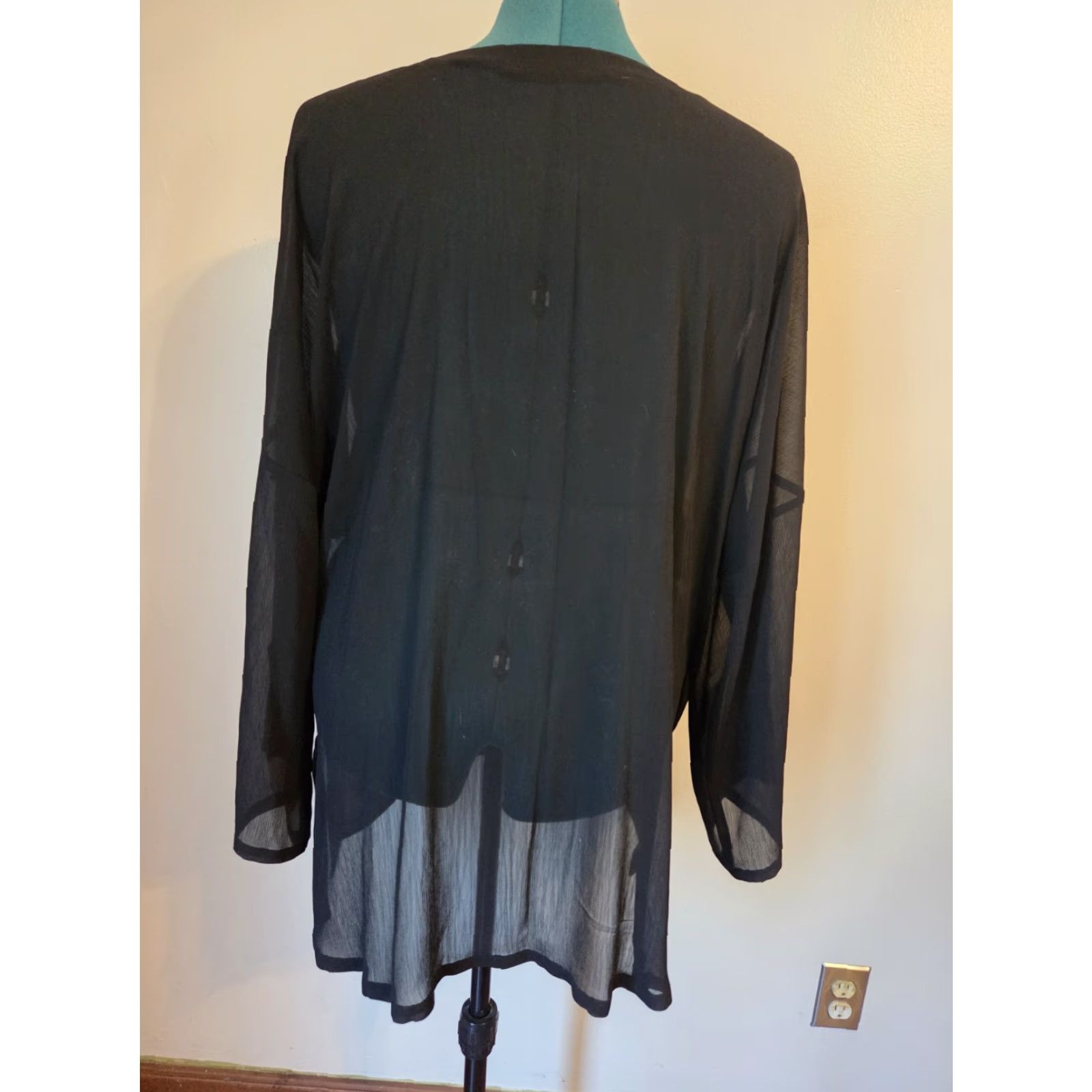 Vintage Nicole's Closet Black Embroidered Beaded Trim Sheer Tunic Top 3X Womens Blouse Hippie Boho Shirt Casual Party/Cocktail Size XXL / US 16-18 / IT 52-54 - 6 Thumbnail