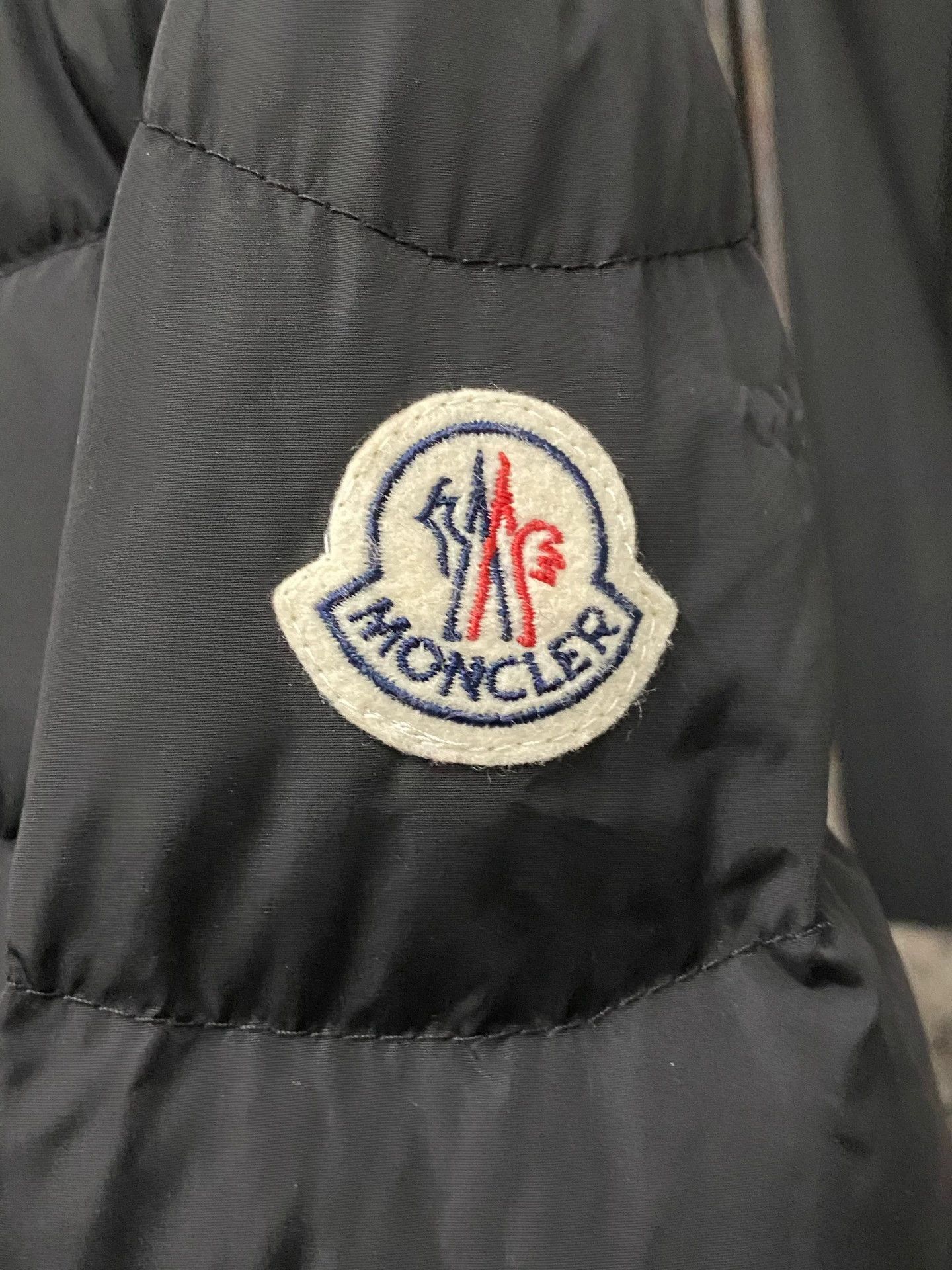 Moncler Moncler puffer jacket size 1 new Size S / US 4 / IT 40 - 5 Thumbnail