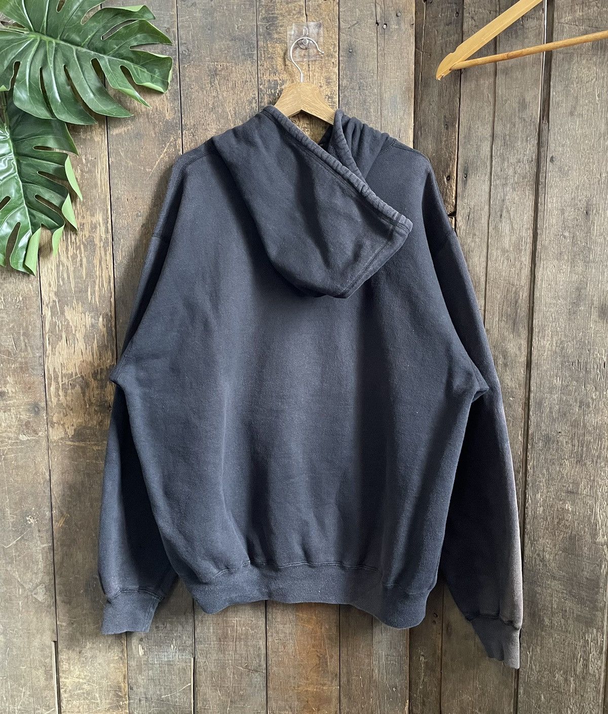 Vintage Vintage Faded Rawkus Record Hoodie Size US XL / EU 56 / 4 - 3 Thumbnail