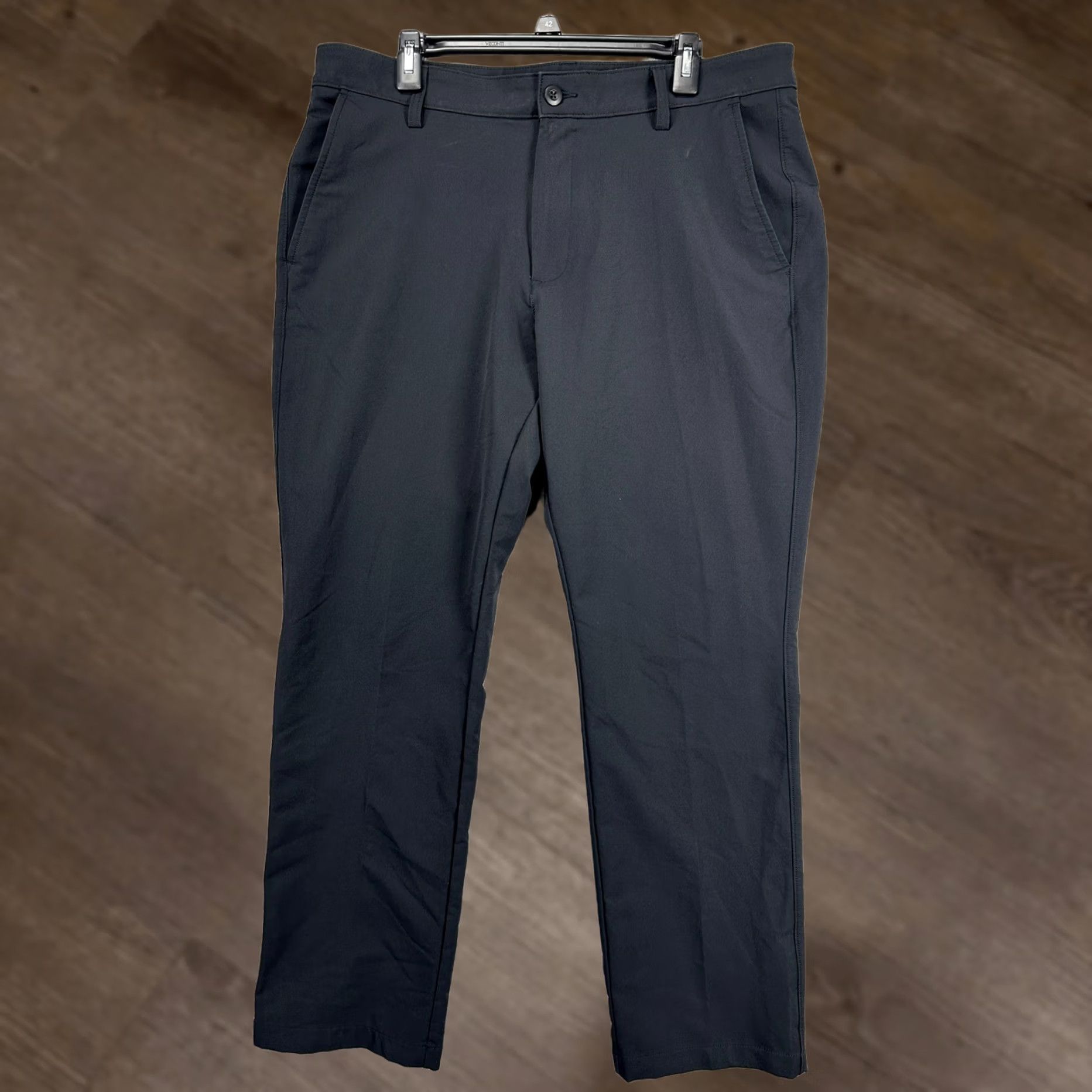 Under Armour Under Armour Golf Chino Pants Mens 38X32 Black Flat Front Straight Fit Pockets Size US 38 / EU 54 - 1 Thumbnail