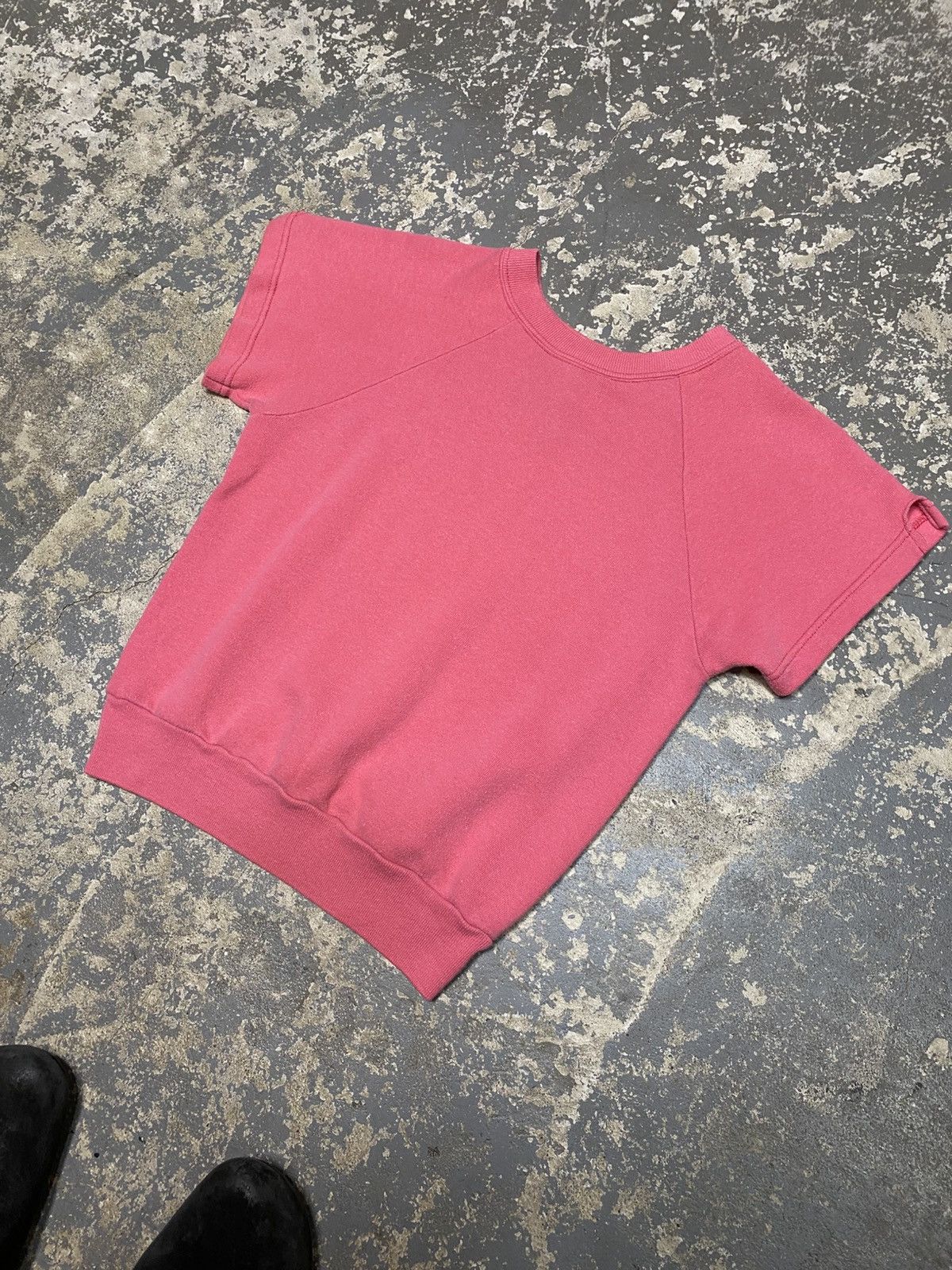 Vintage Vintage Tultex Pink Blank Short Sleeve Crewneck Sweatshirt Size US S / EU 44-46 / 1 - 2 Thumbnail