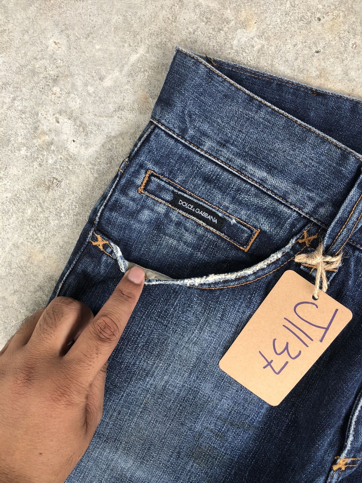 Dolce & Gabbana Rare Dolce & Gabbana Embroidered Distressed Jeans Size US 32 / EU 48 - 14 Thumbnail