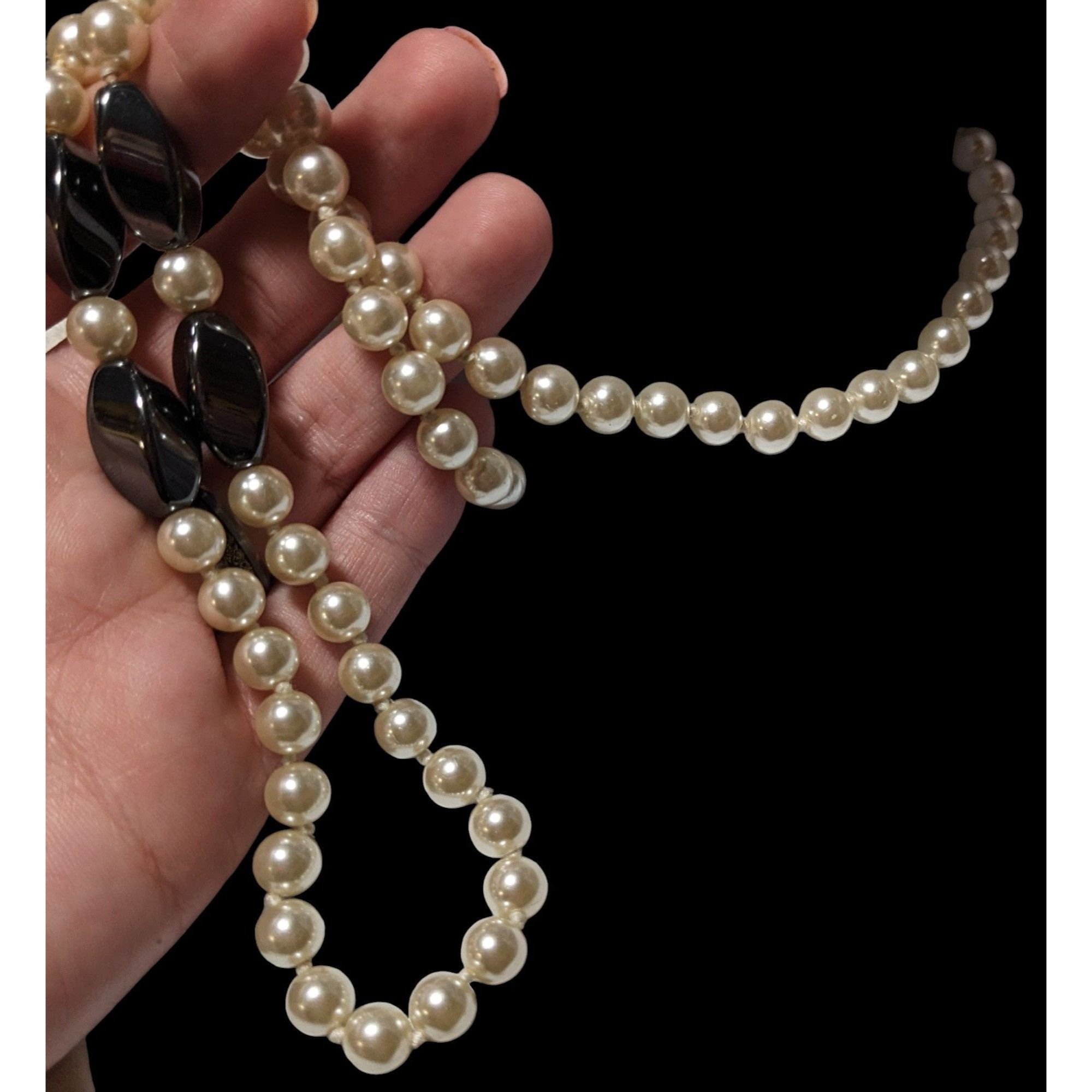 Other Glass Pearl Hematite Accent Beaded Necklace Size ONE SIZE - 3 Thumbnail