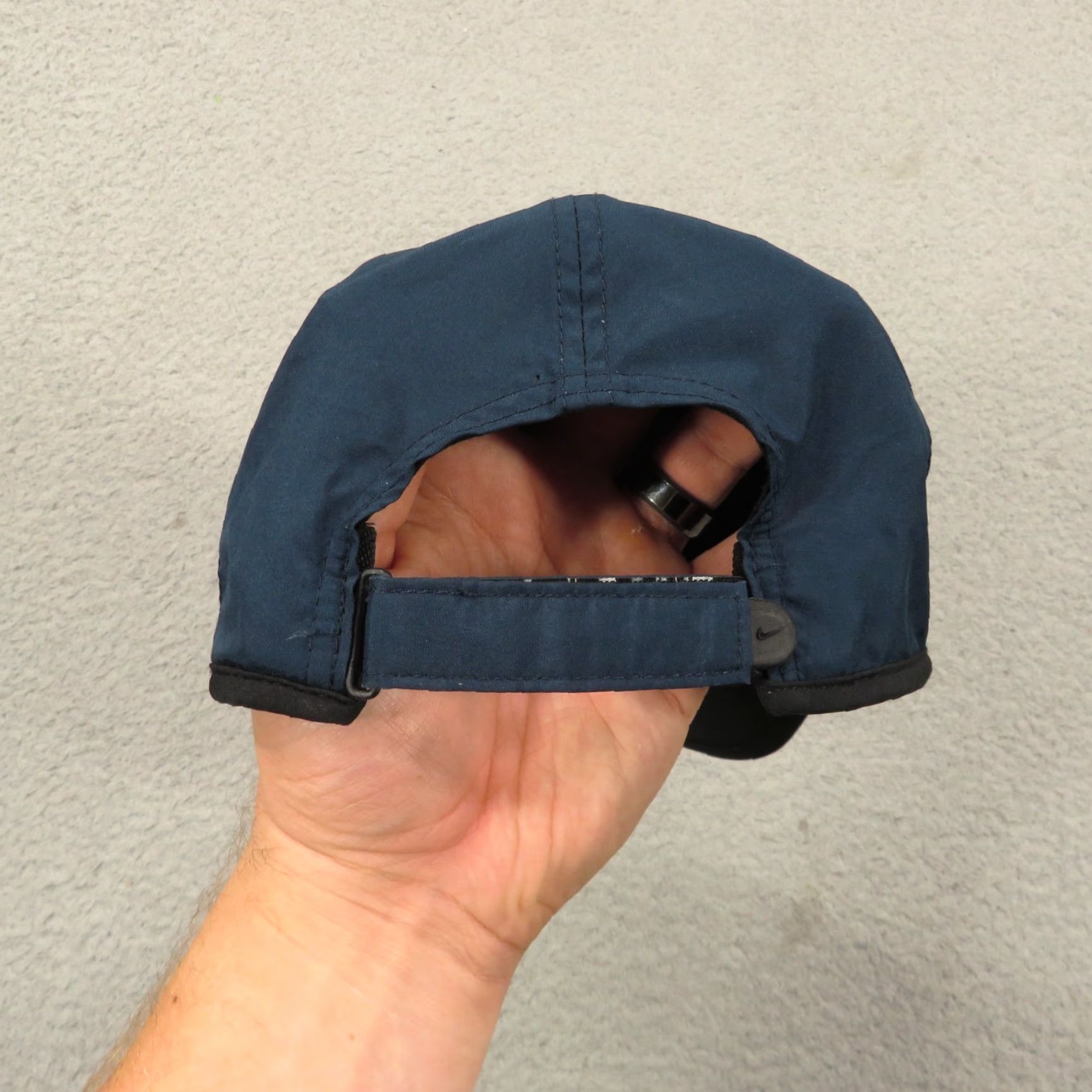 Nike Nike Hat Strap Back Navy Atomic Pink Featherlight Rafael Nadal 2013 US OPEN Men One Size Blue Baseball Cap Adjustable Lightweight Size ONE SIZE - 5 Thumbnail