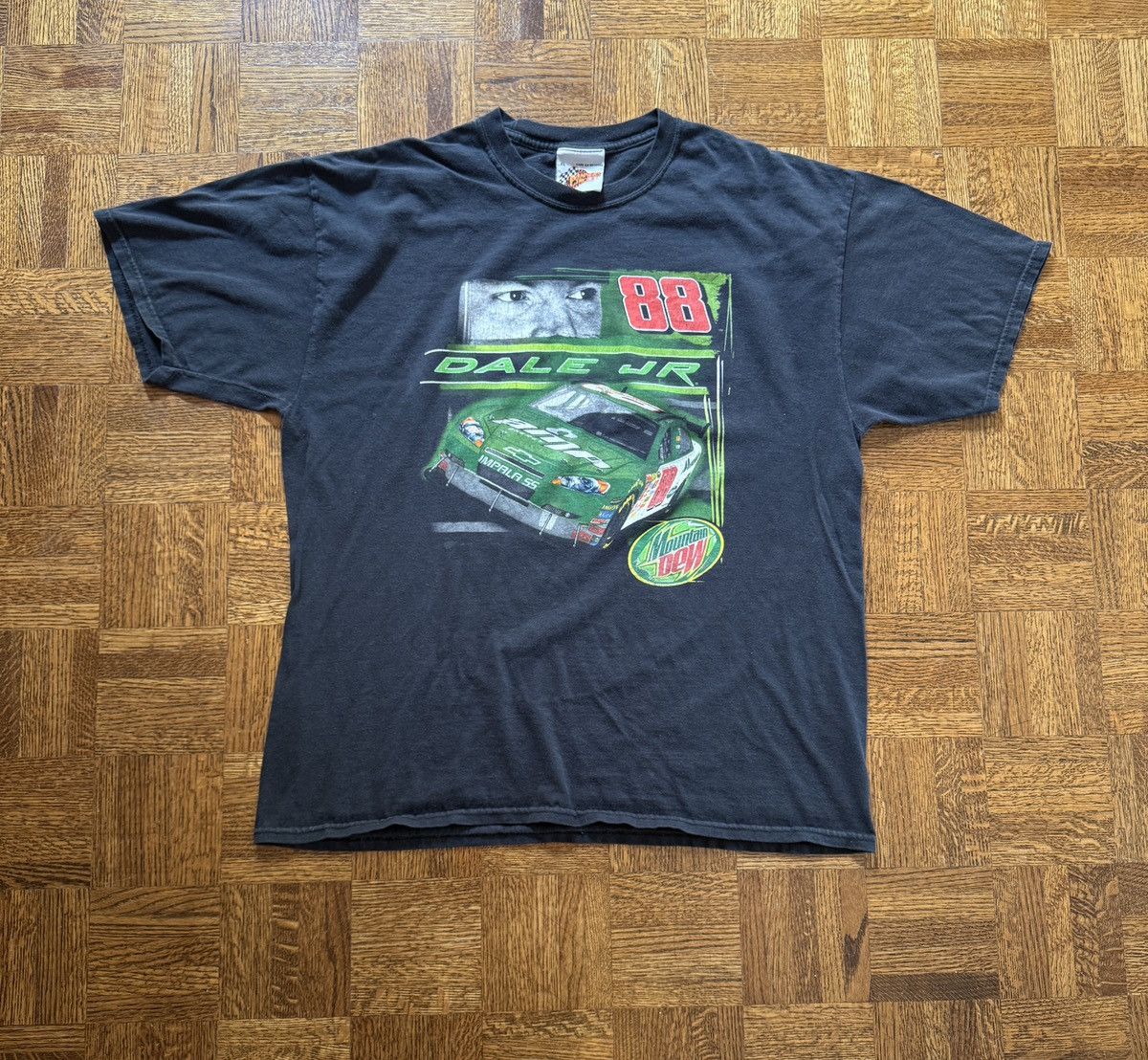 Winners Circle Vintage NASCAR Dale Earnhardt Jr Mountain Dew Graphic Tee Size US XL / EU 56 / 4 - 1 Thumbnail