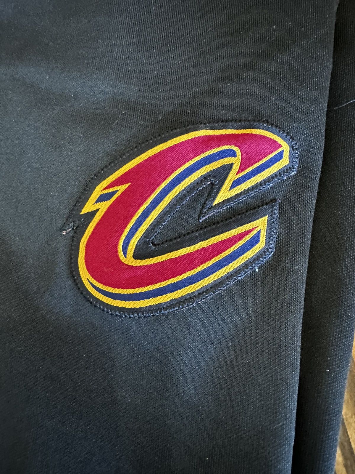 NBA Vintage NBA Cleveland Cavaliers athletic pants Size US 38 / EU 54 - 3 Thumbnail