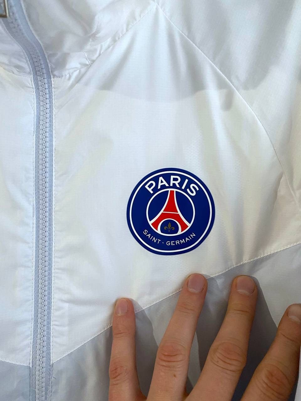 Nike PSG FC Men's Football Hooded Zip Windbreaker Jacket, Size M Size US M / EU 48-50 / 2 - 6 Thumbnail