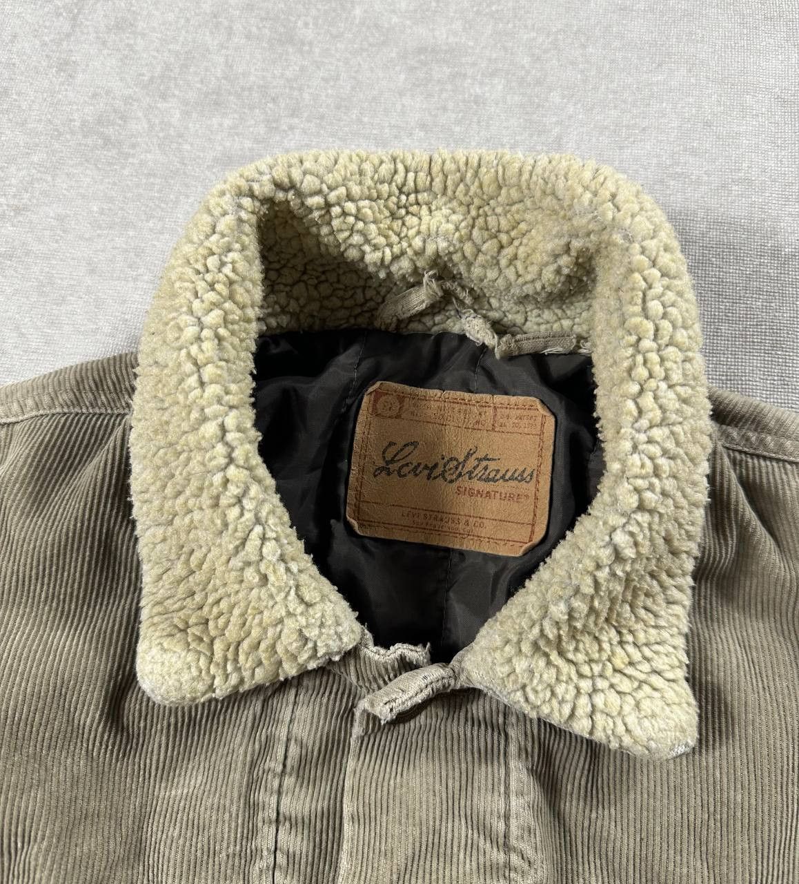 Levi's Vintage Levi's Corduroy Sherpa Trucker Jacket Size US L / EU 52-54 / 3 - 4 Thumbnail