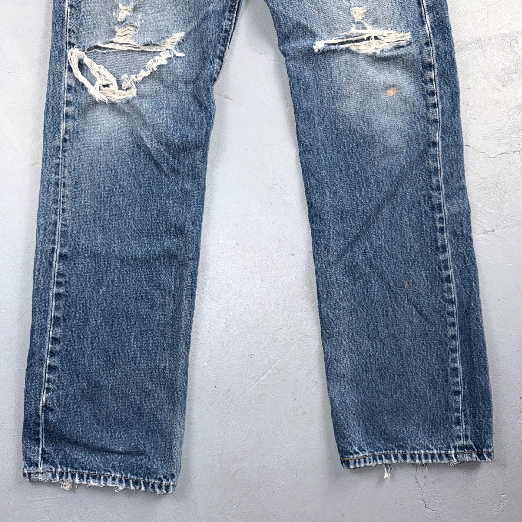 Levi's Levi's 501 Vintage 90s USA Y2K Straight Leg Jeans Blue Light Wash 33x34 Act 31x31 XX 501 Series Levis Size US 33 - 3 Thumbnail