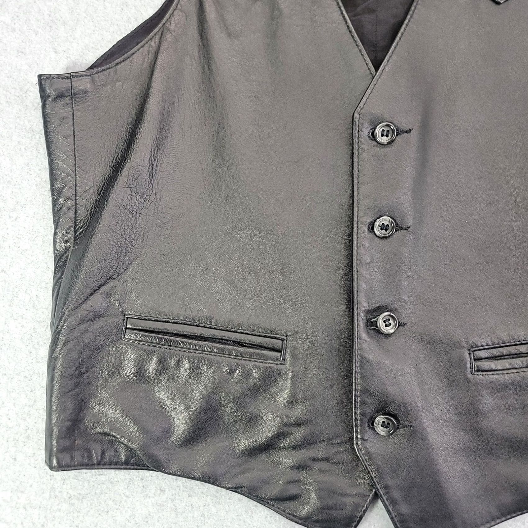 Vintage Remy Vest Mens 42 Black Leather Western Cowboy Button Pockets Lined Dress Vest Size US XS / EU 42 / 0 - 3 Thumbnail