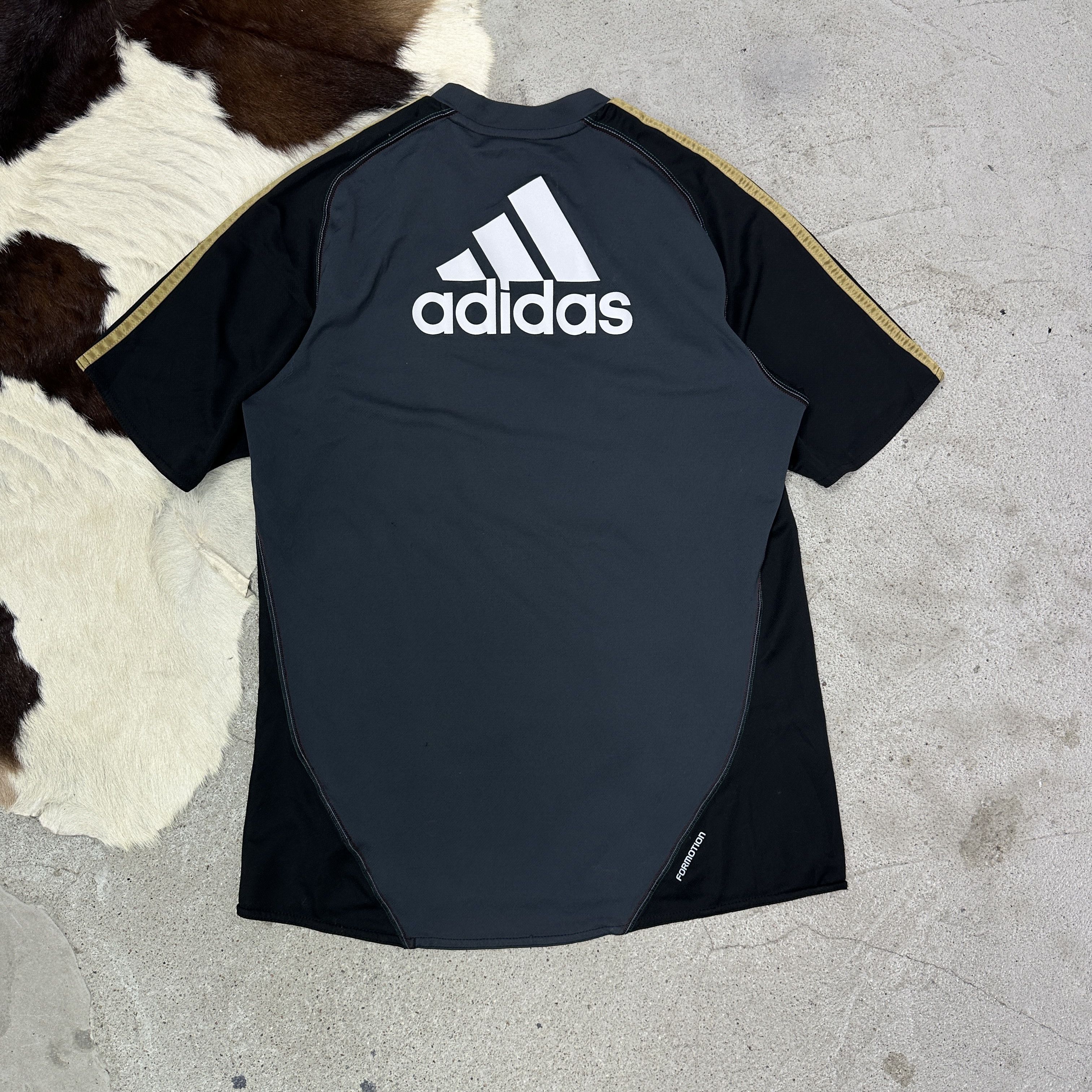 Adidas Vintage Sportswear Adidas AC Milan 13/14 Training Jersey 00s Size US S / EU 44-46 / 1 - 5 Thumbnail