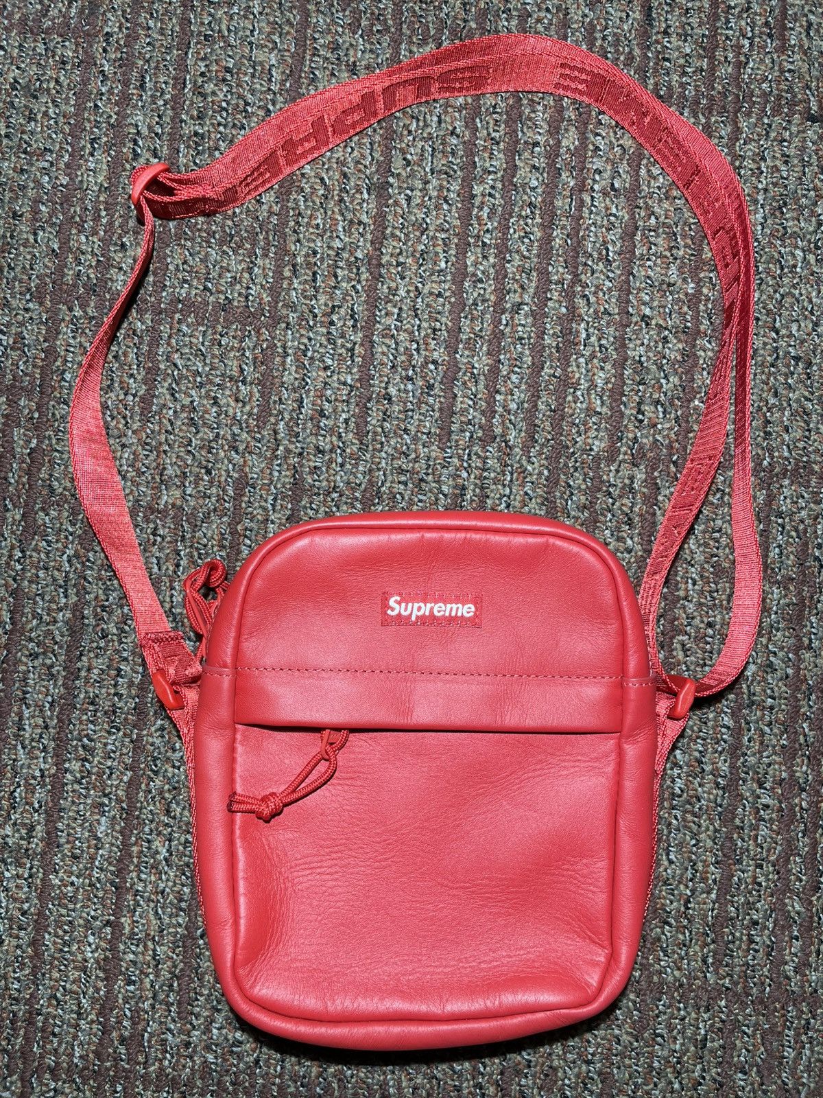Supreme Supreme Leather Shoulder Bag Size ONE SIZE - 1 Thumbnail