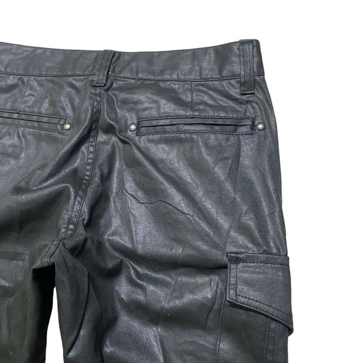 5351 POUR LES HOMMES 5351 Pour Les Hommes Black Waxed Cargo Pants Size US 30 / EU 46 - 14 Thumbnail