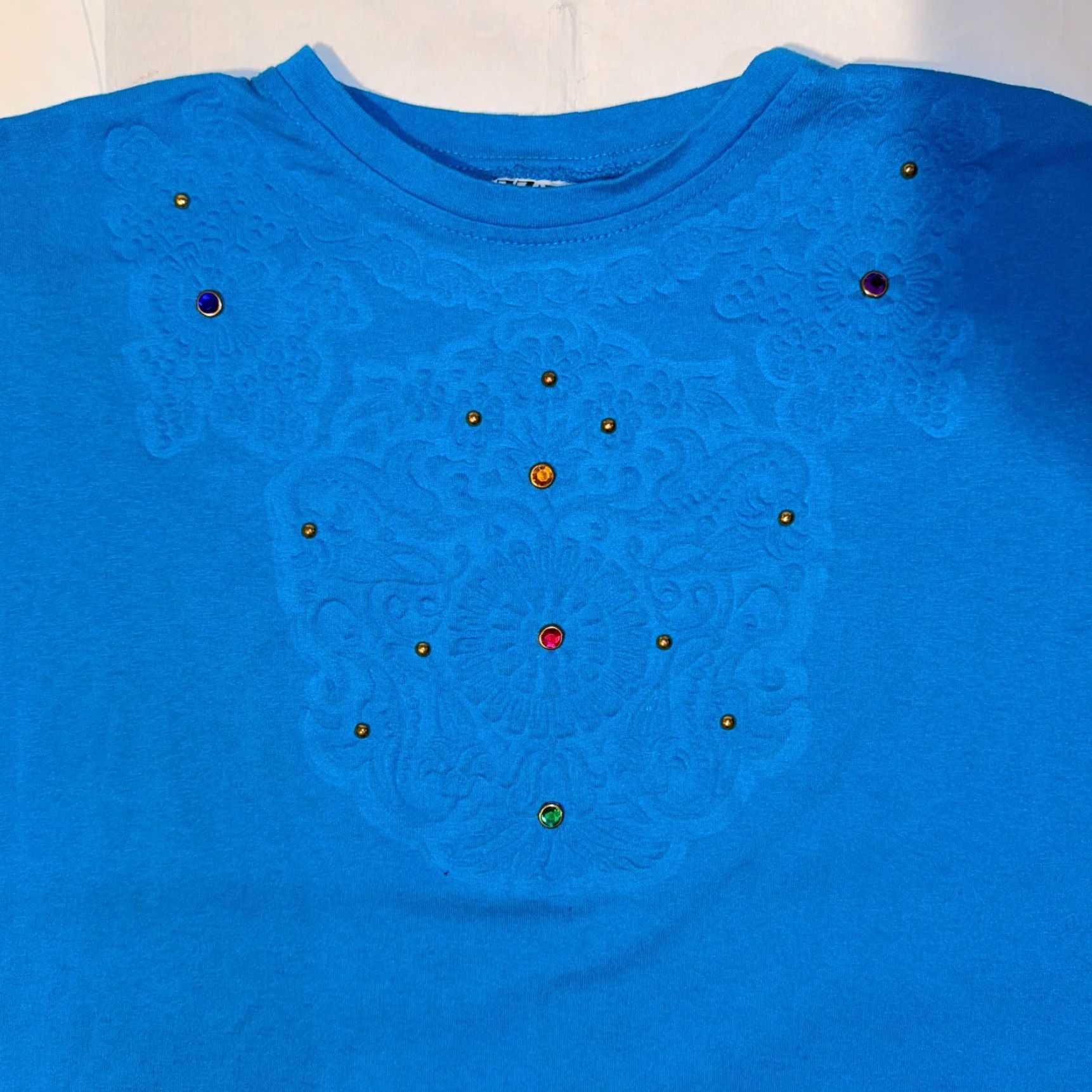 AQUA VINTAGE Kavio! T-Shirt XL Aqua Blue Embossed Bejeweled 80s 90s Crew Neck Short Sleeve Unisex Adults Cotton Blend Size XL / US 12-14 / IT 48-50 - 2 Thumbnail