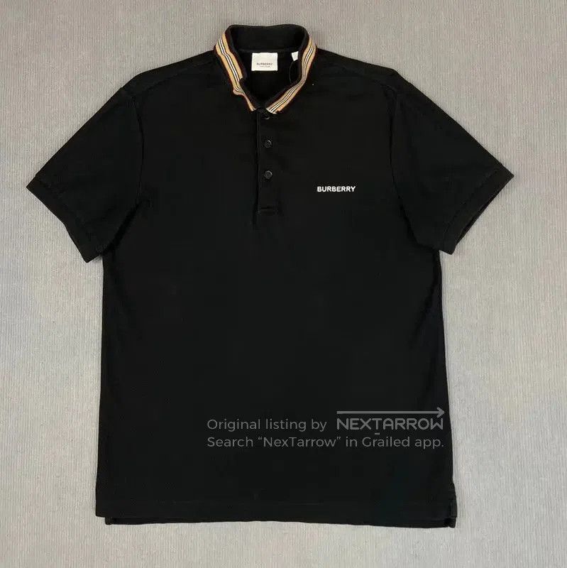 Burberry Black Cotton Women's T-Shirt with Striped Collar.