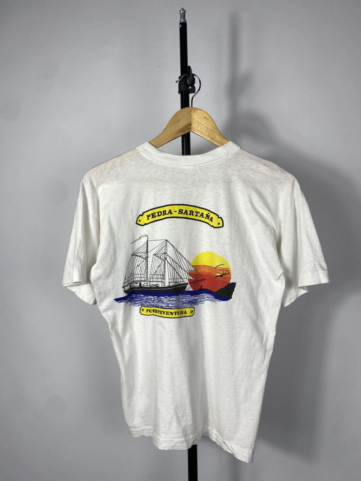 Band Tees × Vintage Vintage 90s Pirate Sartana Fuerteventura Logo Tee T shirt Size US S / EU 44-46 / 1 - 1 Thumbnail