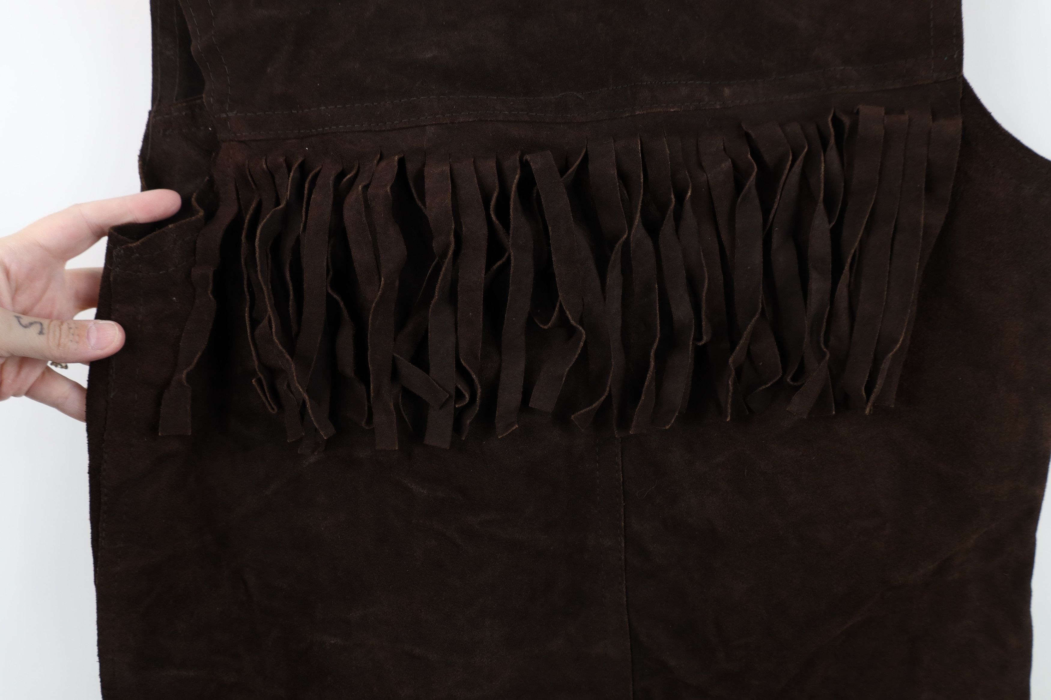 Vintage Vintage 60s 70s Boho Chic Fringed Suede Leather Vest USA Size L / US 10 / IT 46 - 11 Thumbnail