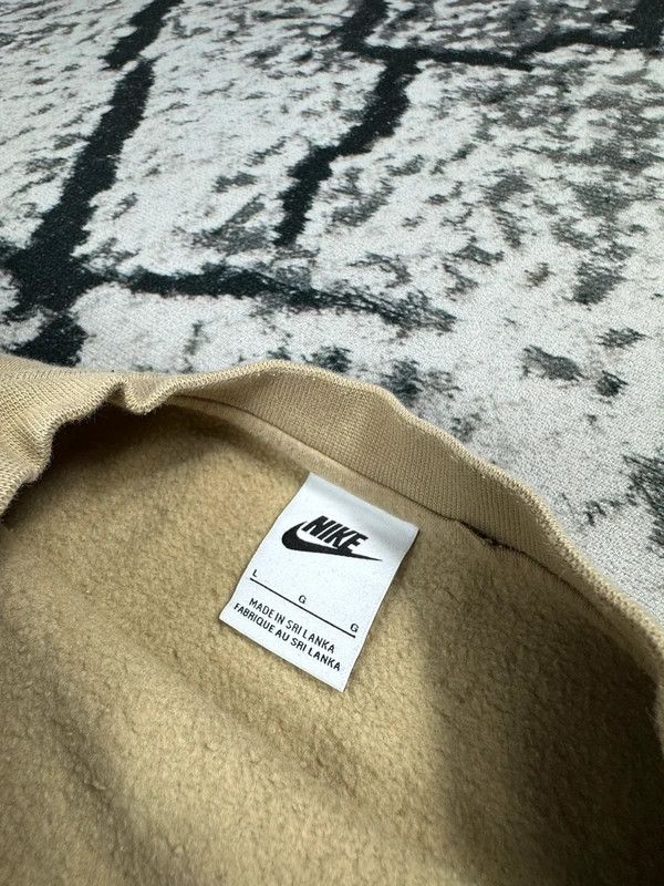 Nike Nike crewneck sweatshirt beige yellow swoosh logo L Size US L / EU 52-54 / 3 - 4 Thumbnail