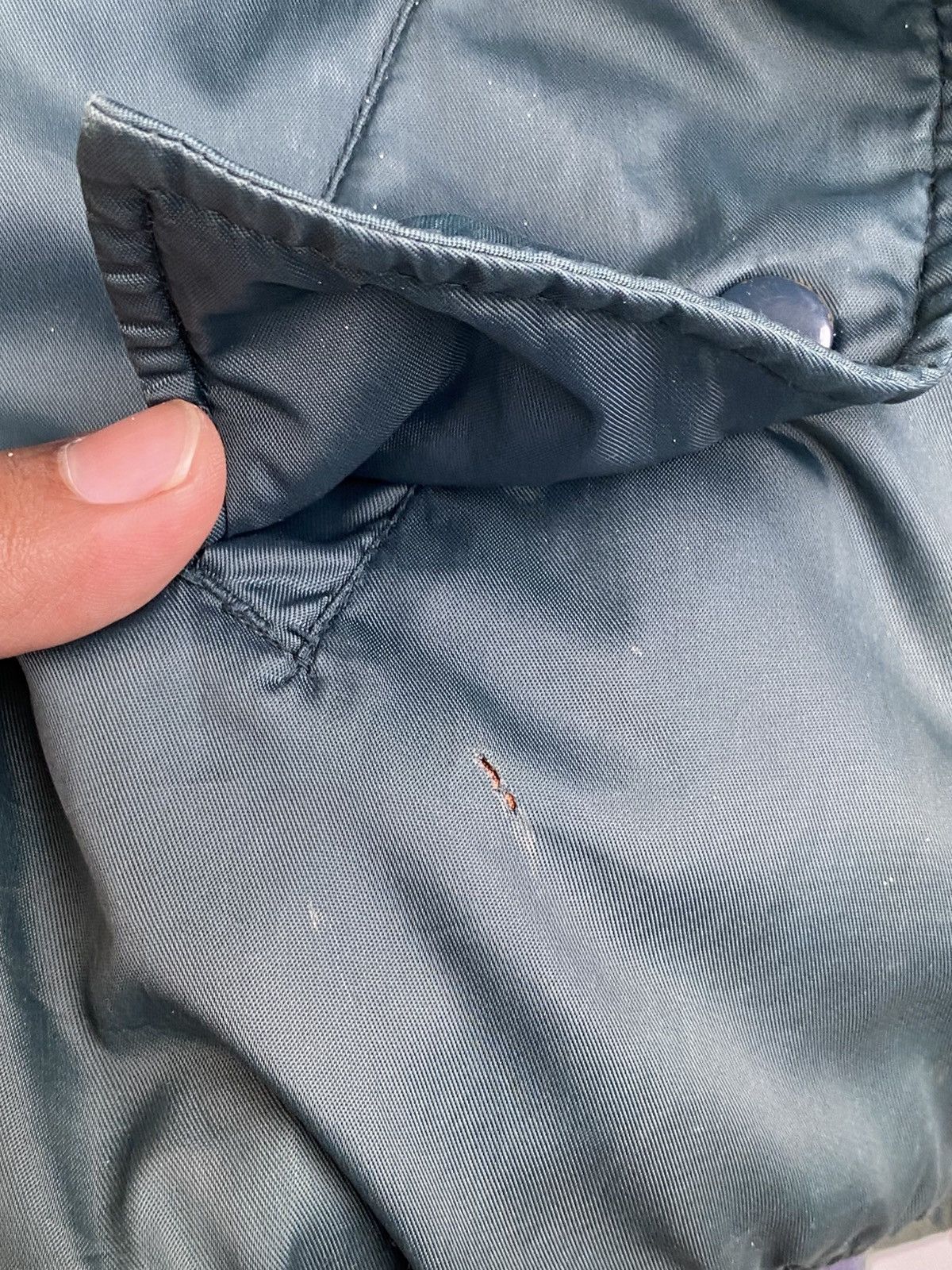Vintage Vintage Military Bomber Jacket (Sun Faded) Size US XL / EU 56 / 4 - 9 Thumbnail