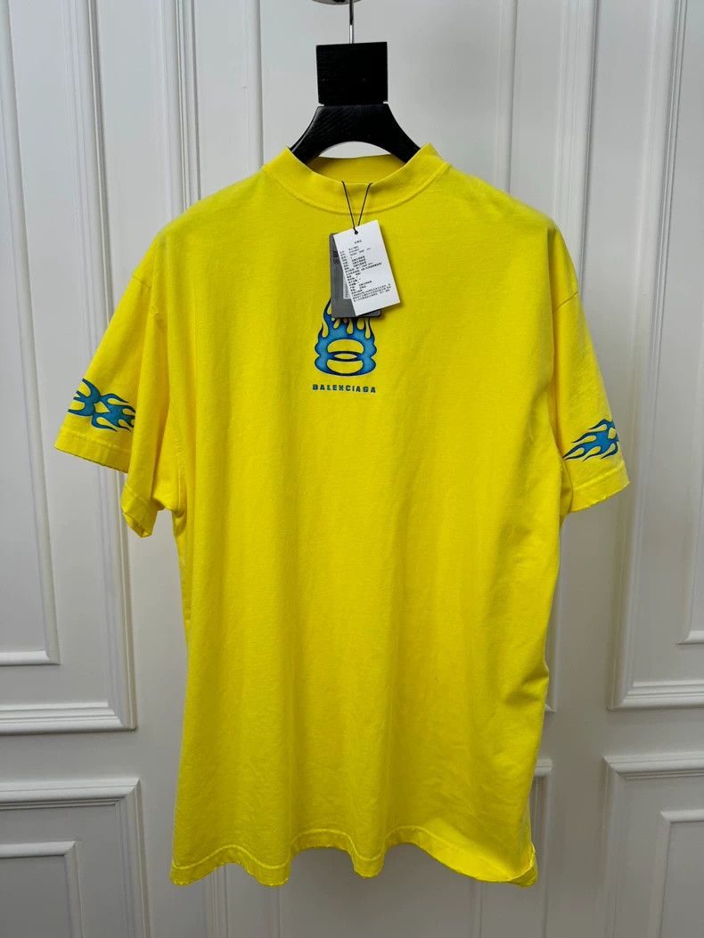 Balenciaga Balenciaga size 2 Yellow flame double-ring short sleeve Size US S / EU 44-46 / 1 - 1 Thumbnail