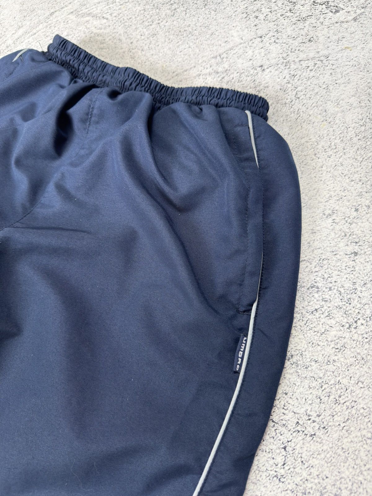 Umbro Vintage Umbro Nylon Sweatpants Y2k Style Drill Parachute Size US 32 / EU 48 - 6 Thumbnail