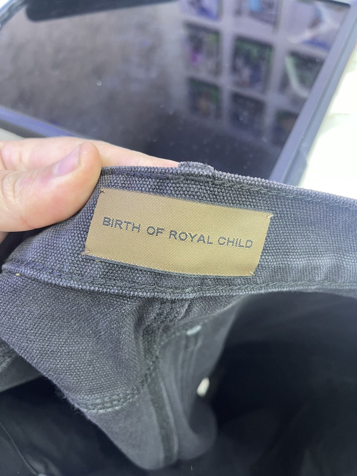 Birth of Royal Child Short Birth of Royal child Size US 28 / EU 44 - 4 Thumbnail