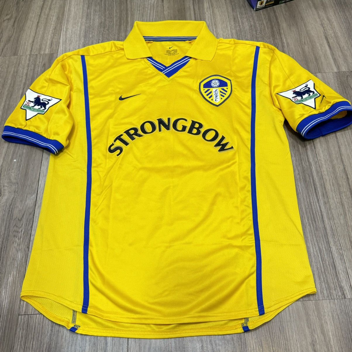 Nike Leeds United 00/02 away shirt #9 Viduka Size US S / EU 44-46 / 1 - 1 Thumbnail
