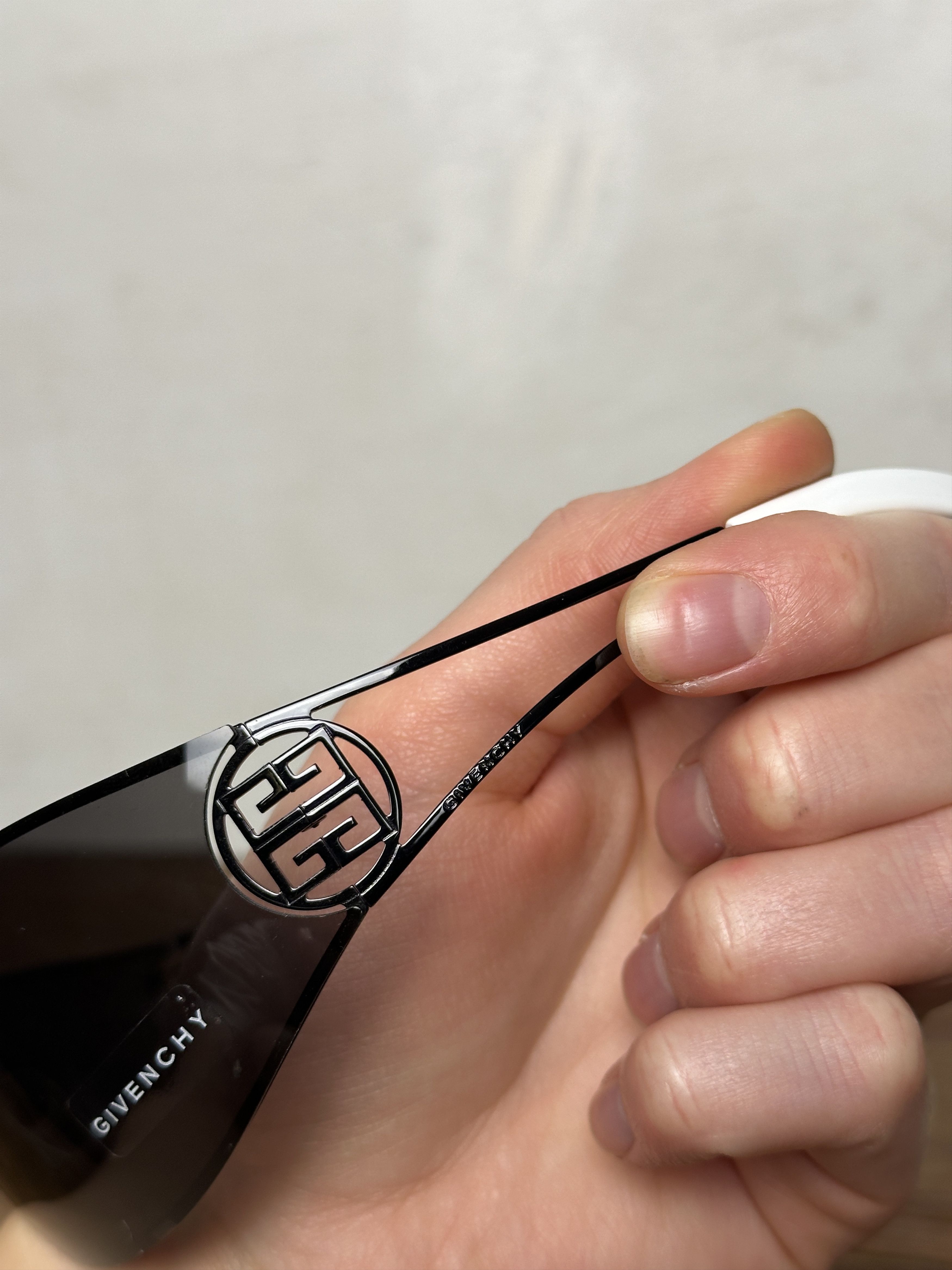 Givenchy Givenchy Vintage Sunglasses Size ONE SIZE - 7 Thumbnail