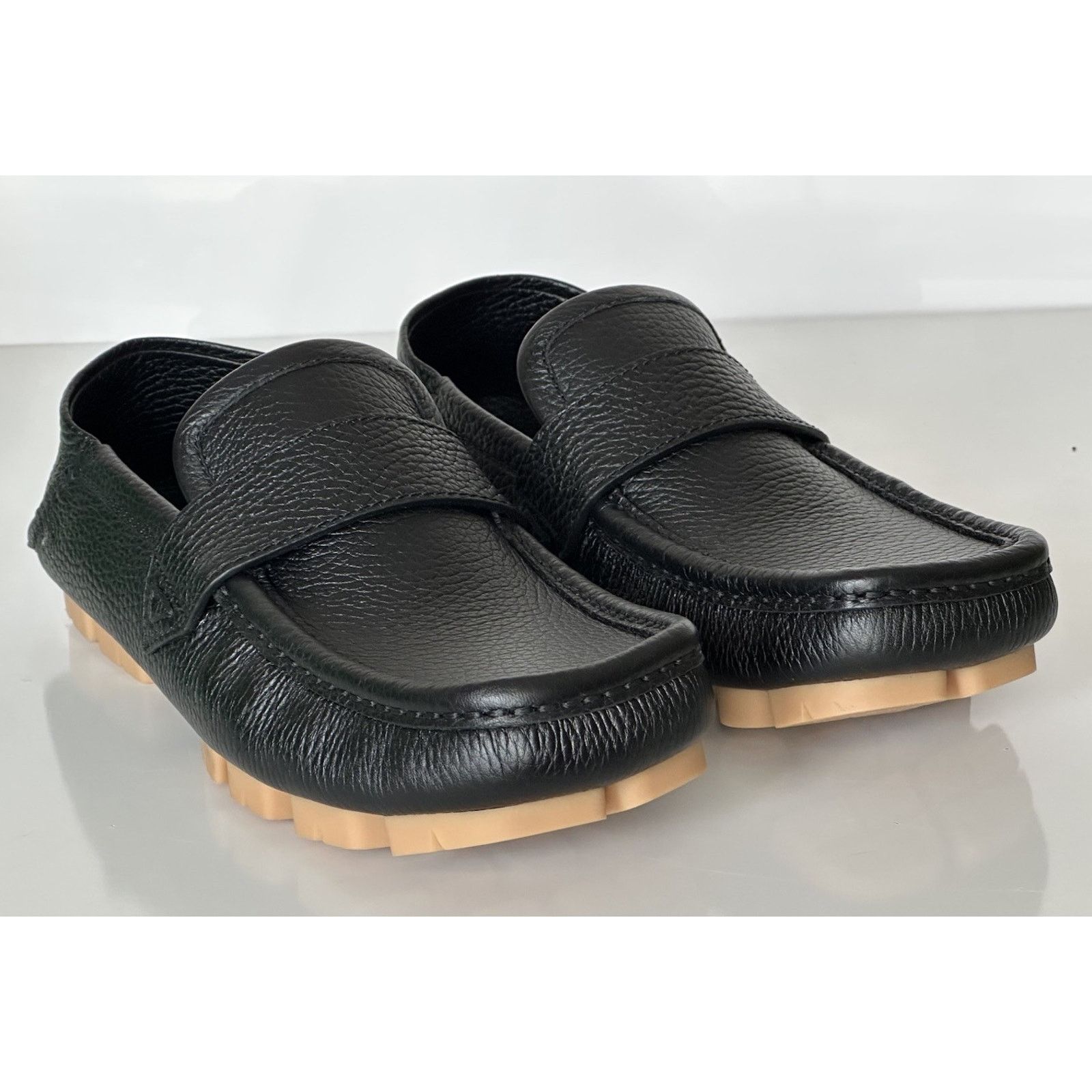 Bottega Veneta Bottega Veneta Men’s Leather Shore Shoes Black 10 US 786809 Size US 10 / EU 43 - 12 Thumbnail