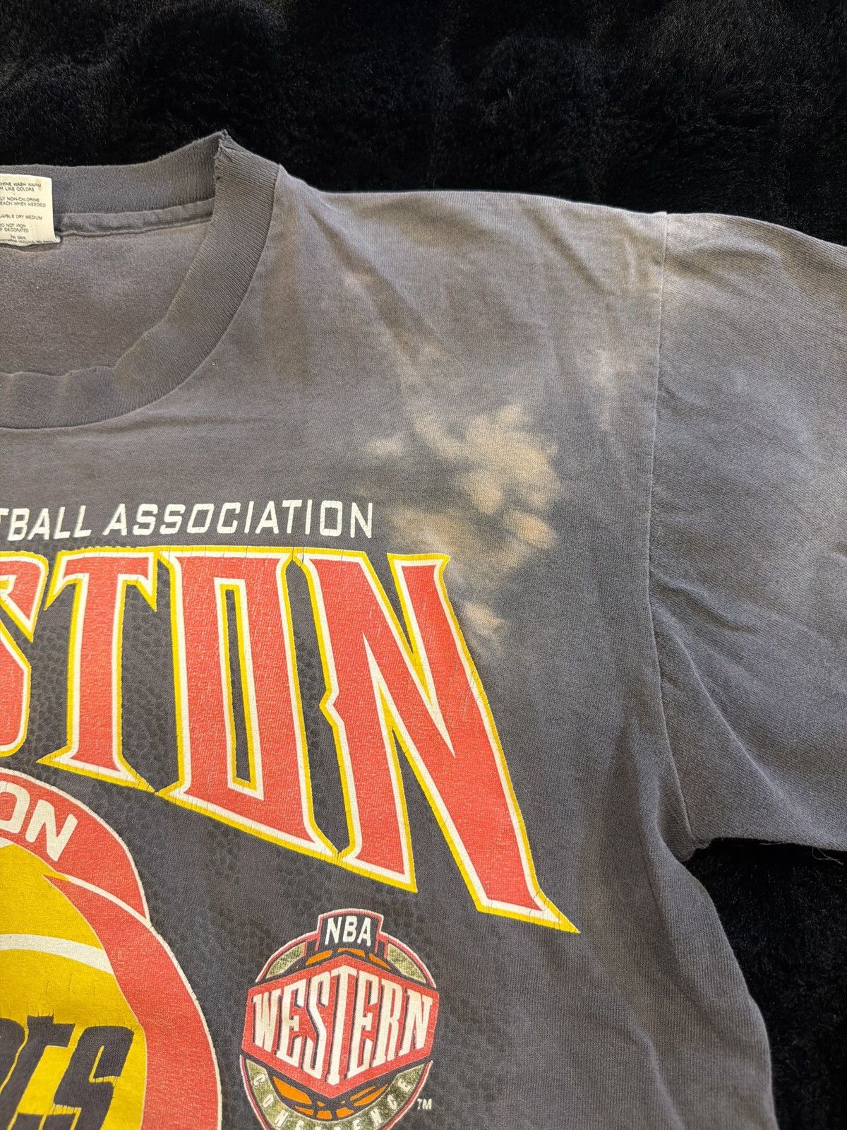 Vintage Houston Rockets Vintage 94’/95’ World Champion Tee Size US L / EU 52-54 / 3 - 4 Thumbnail