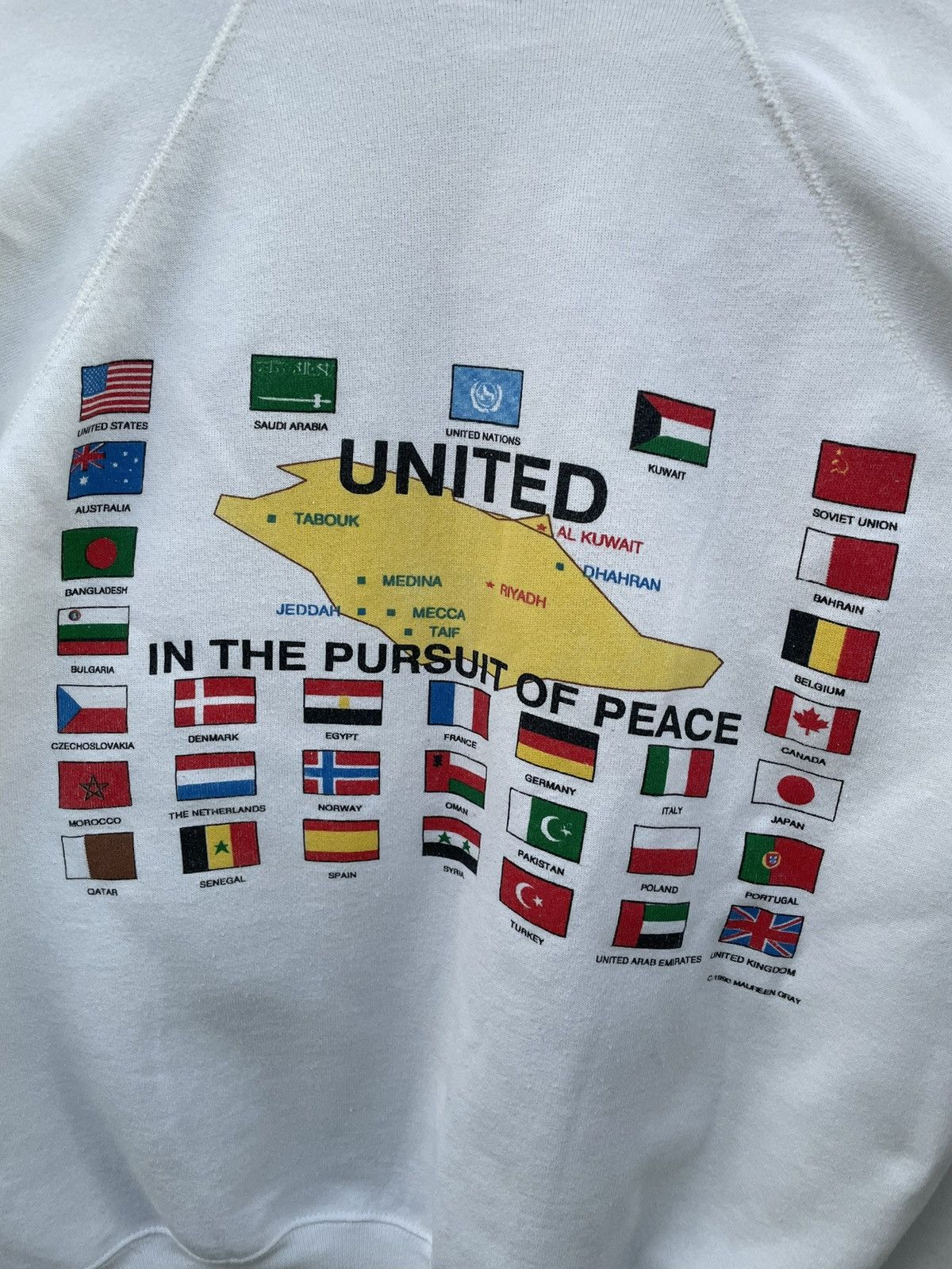 Vintage Vintage 1990 Operation Desert Shield Sweatshirt Size US XL / EU 56 / 4 - 4 Thumbnail