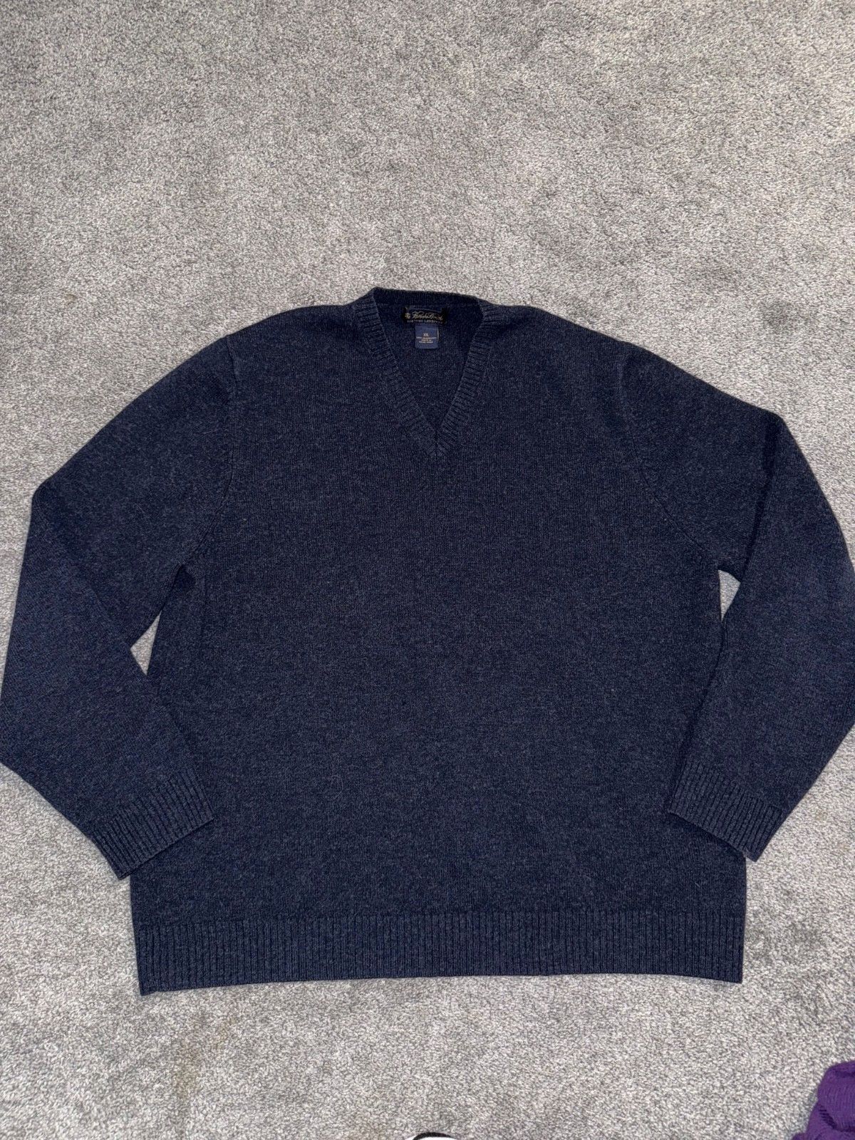 Brooks Brothers Brooks Brothers 100% Lambswool V Neck Sweater Navy XXL Size US XXL / EU 58 / 5 - 1 Thumbnail