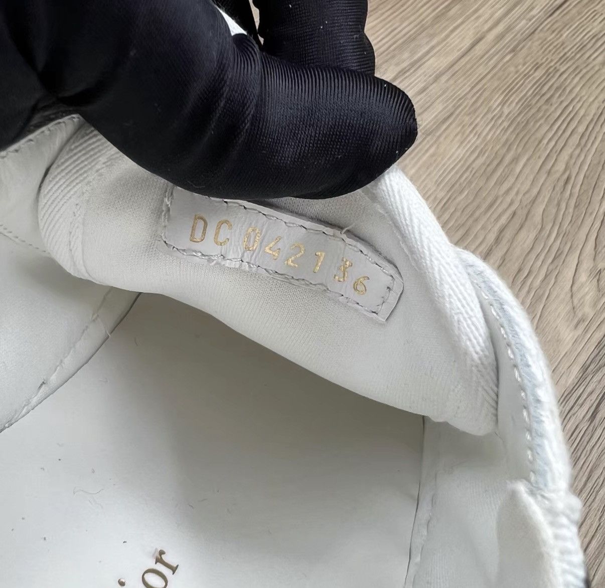 Dior Dior Checked Heart & Logo Sneakers J41 Size US 6 / IT 36 - 7 Thumbnail