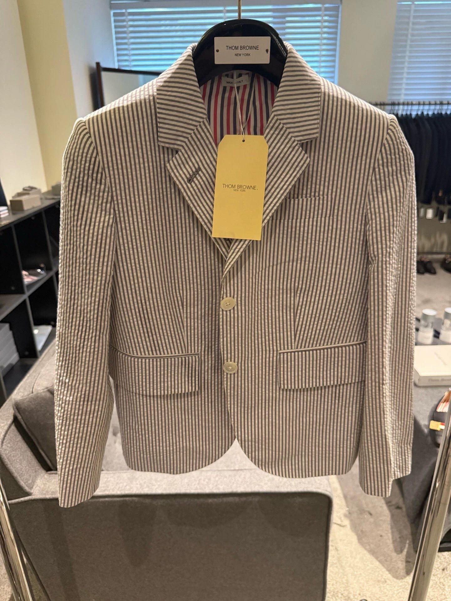 Thom Browne Thom Browne Women's Classic Seersucker Short Blazer 38 Size XS / US 0-2 / IT 36-38 - 2 Thumbnail