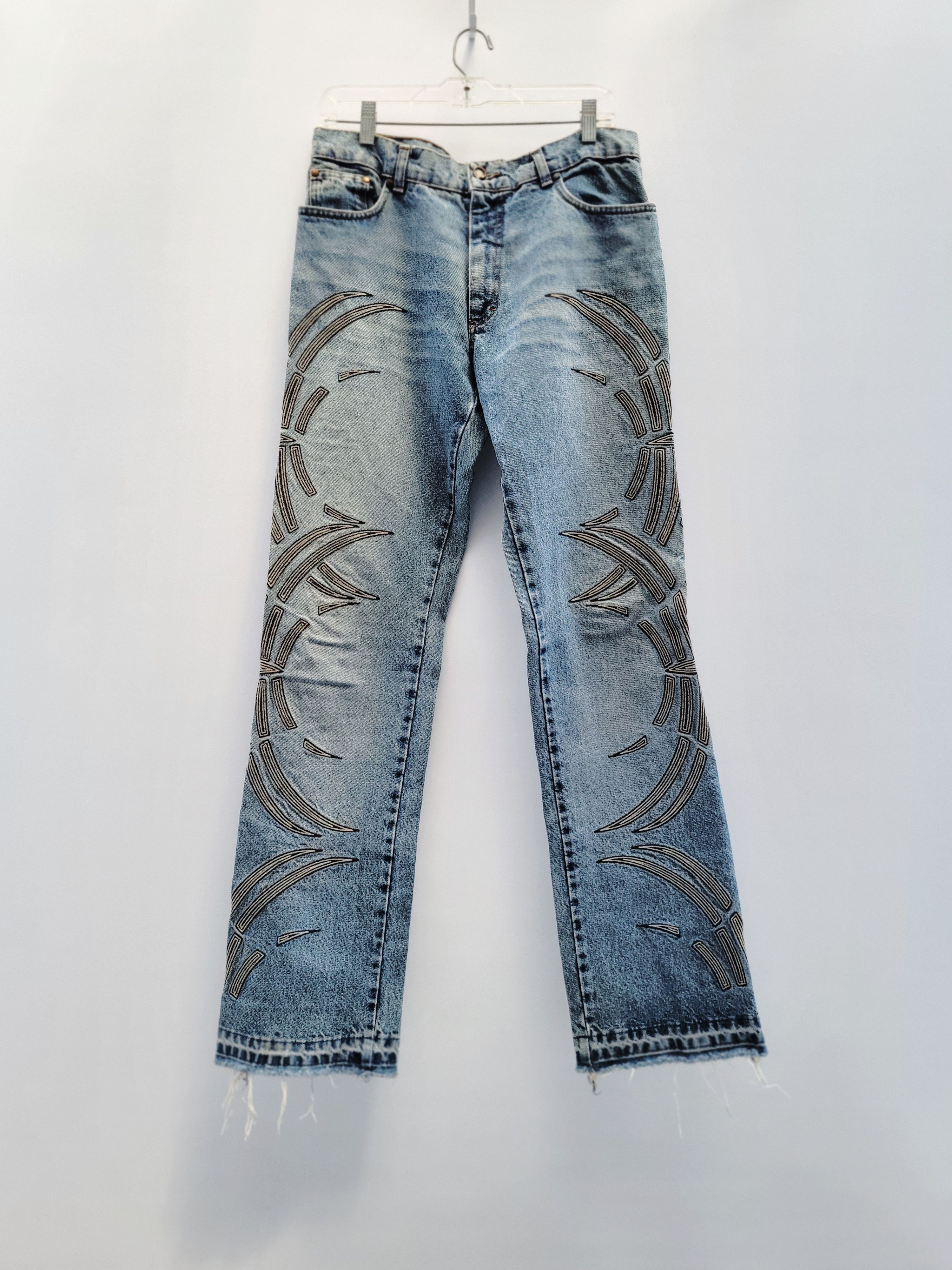Roberto Cavalli Roberto Cavalli Vintage Y2K Tribal Embroidered Jean Size W32 Size US 32 / EU 48 - 2 Thumbnail