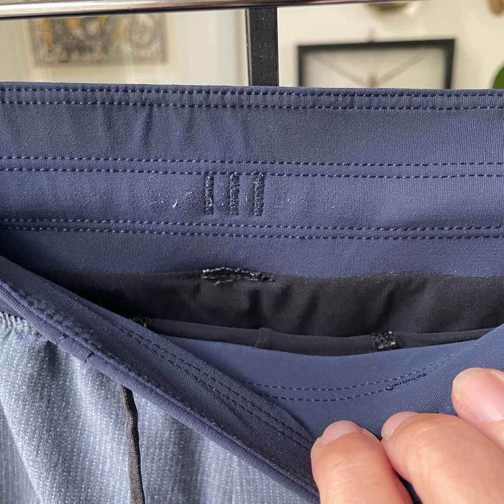 Lululemon Lululemon Namaste At The Beach Short Heathered Deep Navy 9” Size US 32 / EU 48 - 4 Thumbnail