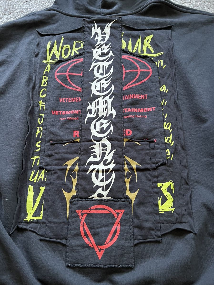 Vetements Vetements Black Yellow Red J’Adore Hardcore Hoodie Medium M Size US M / EU 48-50 / 2 - 11 Thumbnail