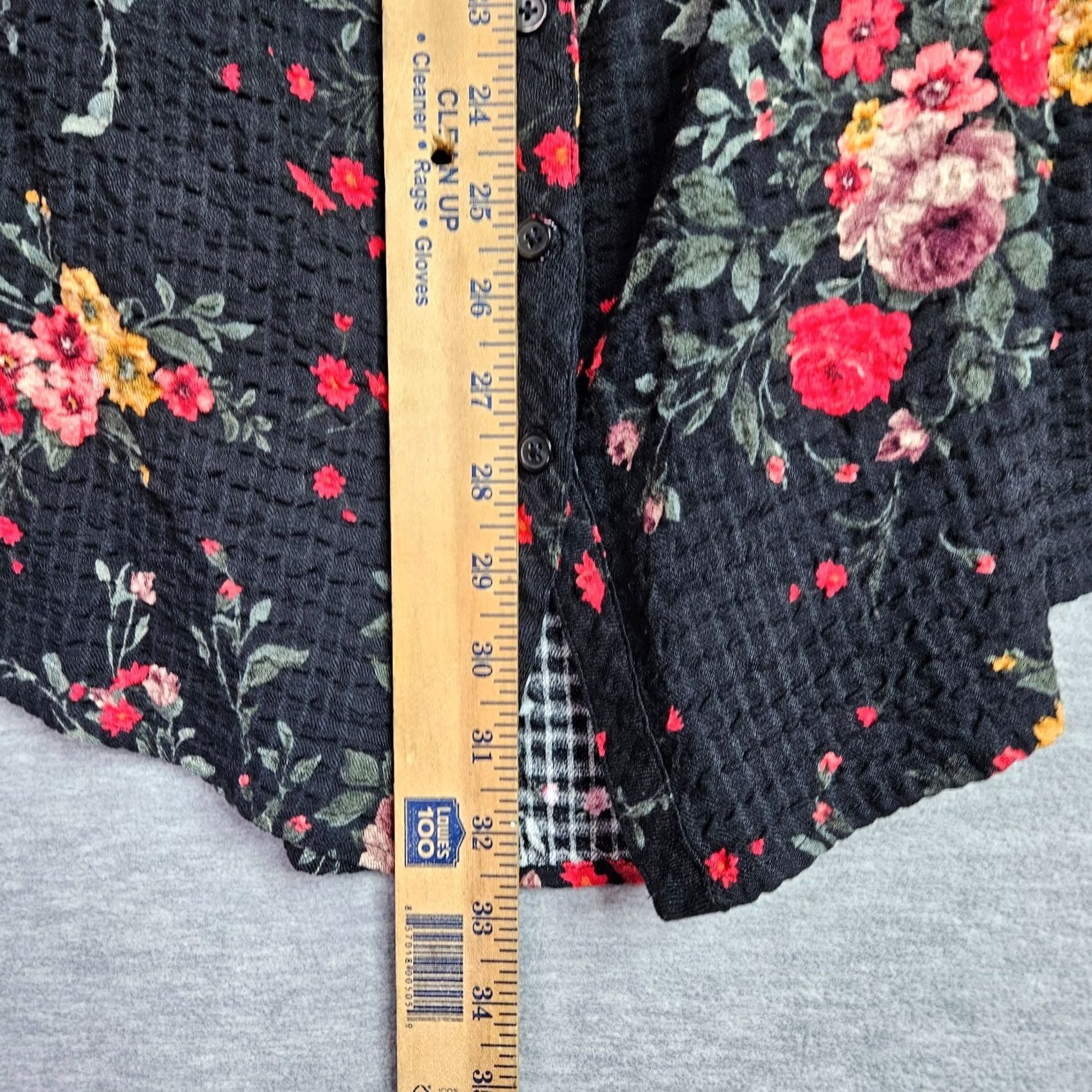 Torrid Torrid Blouse Women Long Sleeve Floral Black Size 0 Plus Rayon Spandex V-Neck Pullover Slim Best for Casual Seasonal All Seasons Womens Size XS / US 0-2 / IT 36-38 - 6 Thumbnail